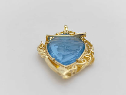 Wallace Chan BT36.15ct D0.82ct K18 20.1g Pendant Top 