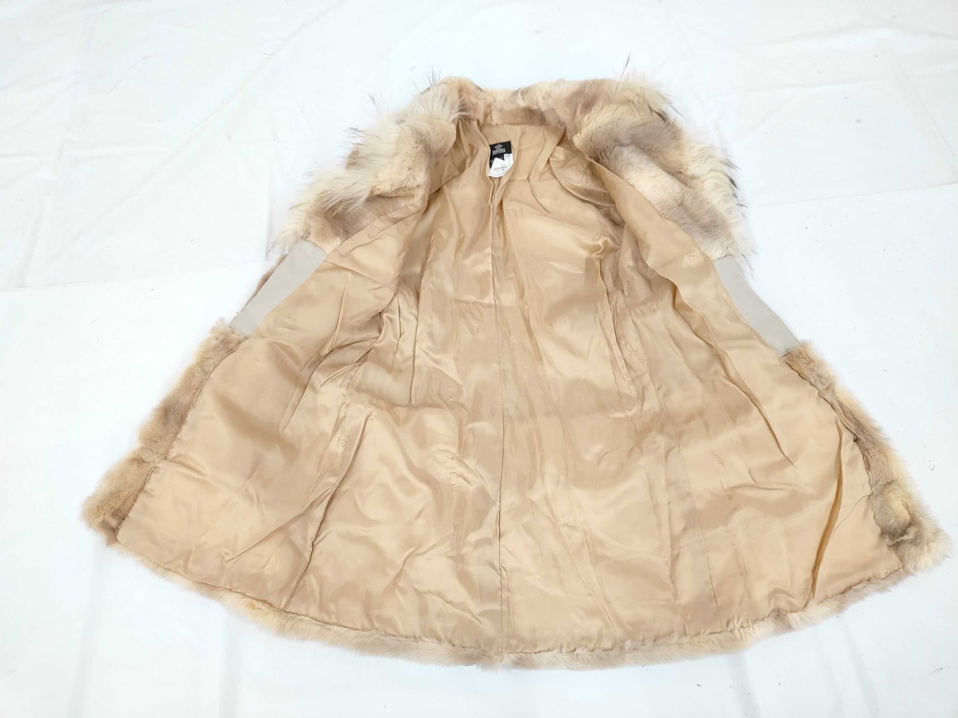 Unused VERSACE Real Fur Coat, Vintage, Original Price: Over 1 Million Yen, Size XS