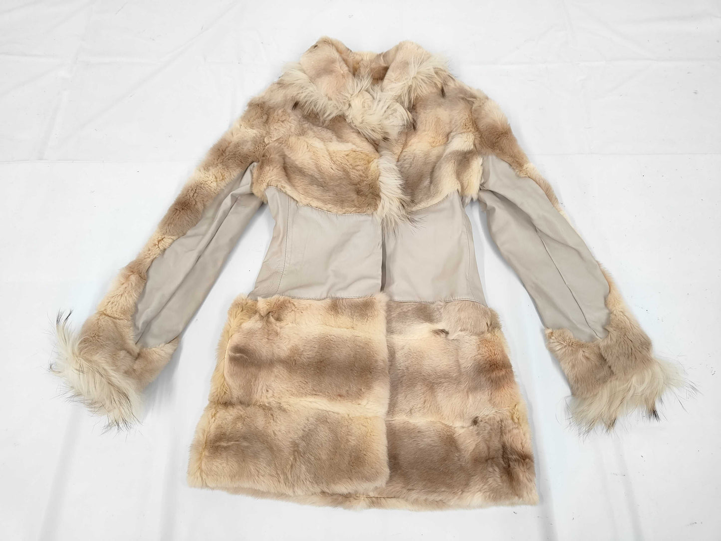 Unused VERSACE Real Fur Coat, Vintage, Original Price: Over 1 Million Yen, Size XS