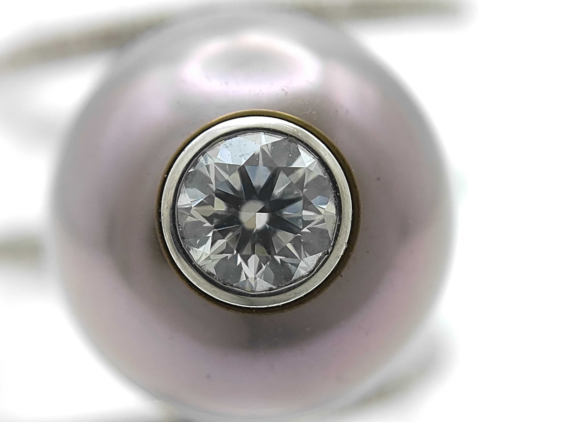 Pearl, diameter approximately 12.1mm, D0.318ct, F0.20ct, Pt900, 9.6g, Ring 