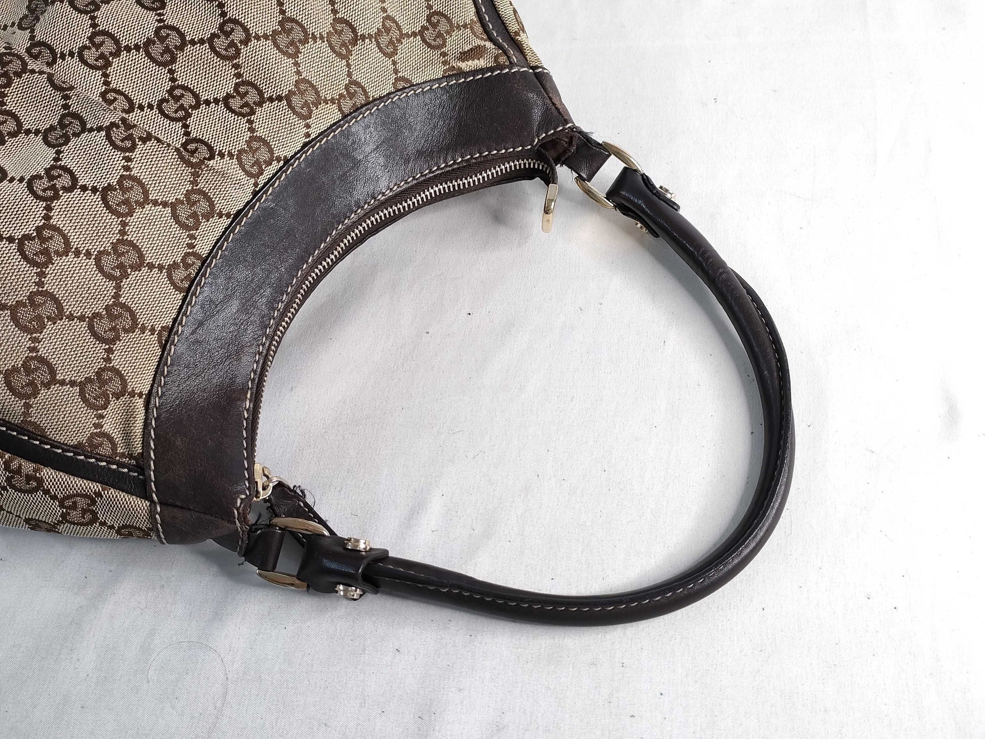 GUCCI GG Canvas Gucci Shoulder Bag Abbey GG Canvas 190525 Shoulder Bag