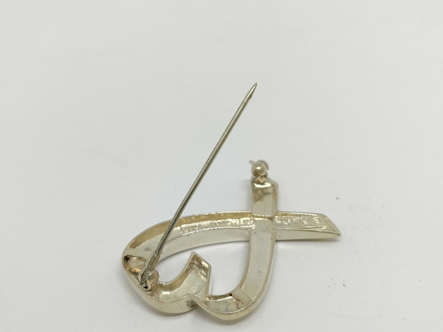 Tiffany & Co. Loving Heart Tiffany Brooch Loving Heart 925 Brooch
