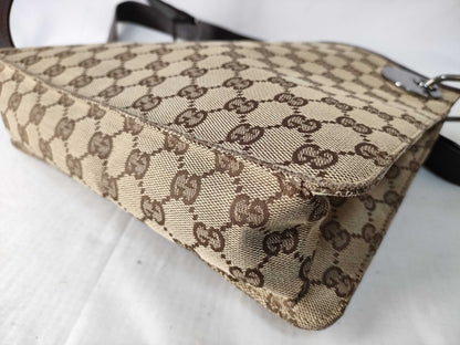 GUCCI GUCCI Shoulder Bag GG Canvas with Round Metal Fittings