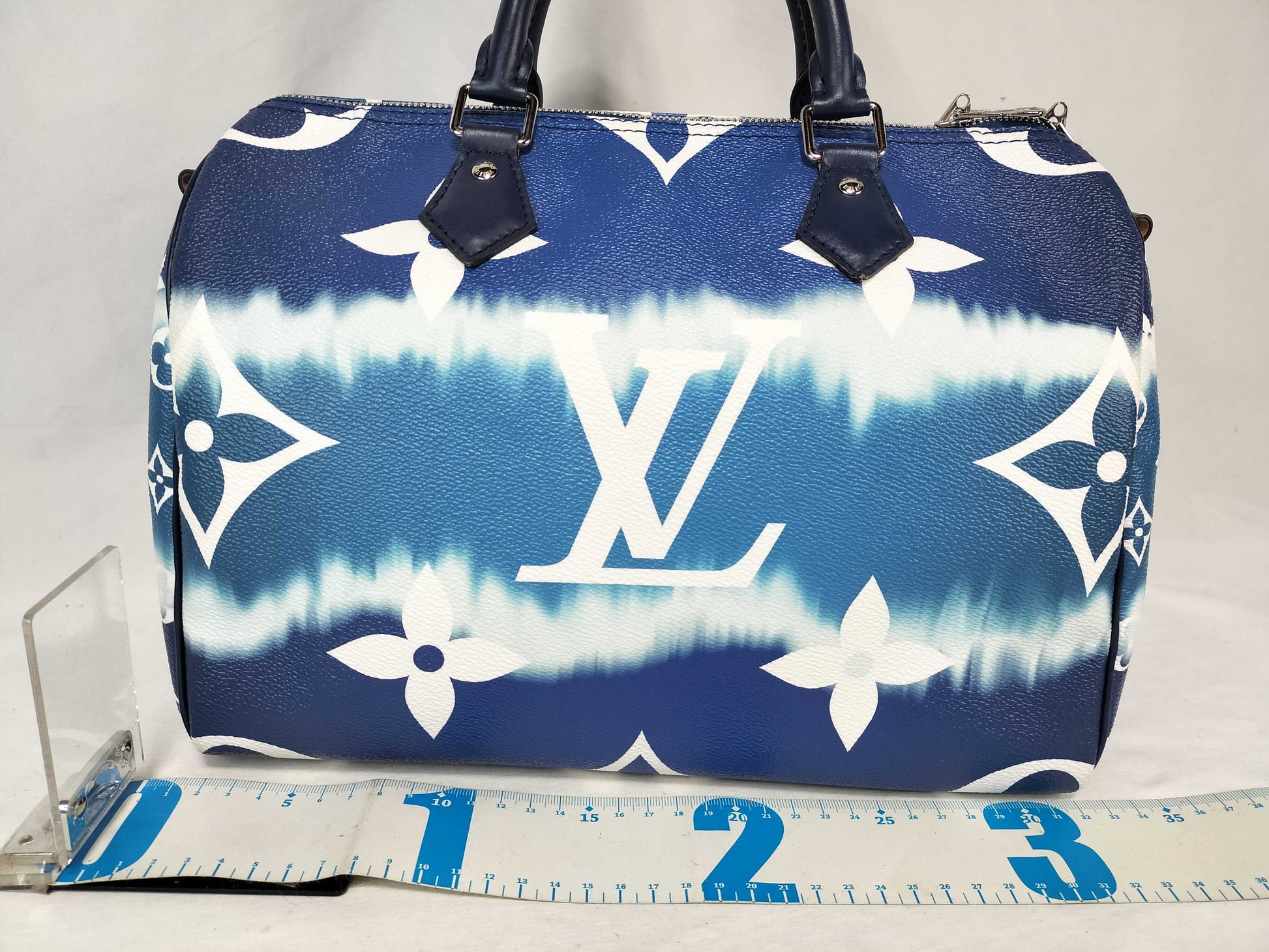 LOUIS VUITTON Speedy 30 Bandouliere Handbag