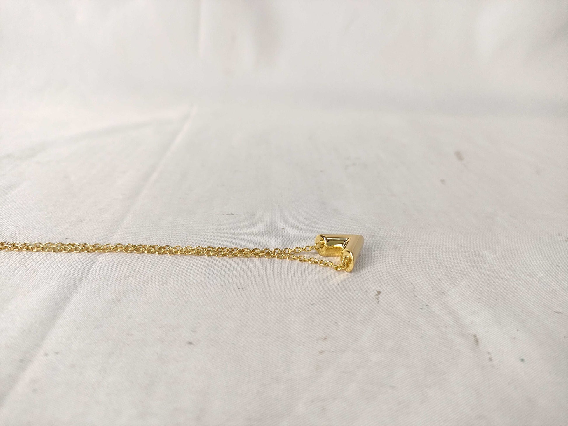 LOUIS VUITTON Essential V Necklace M610 Necklace