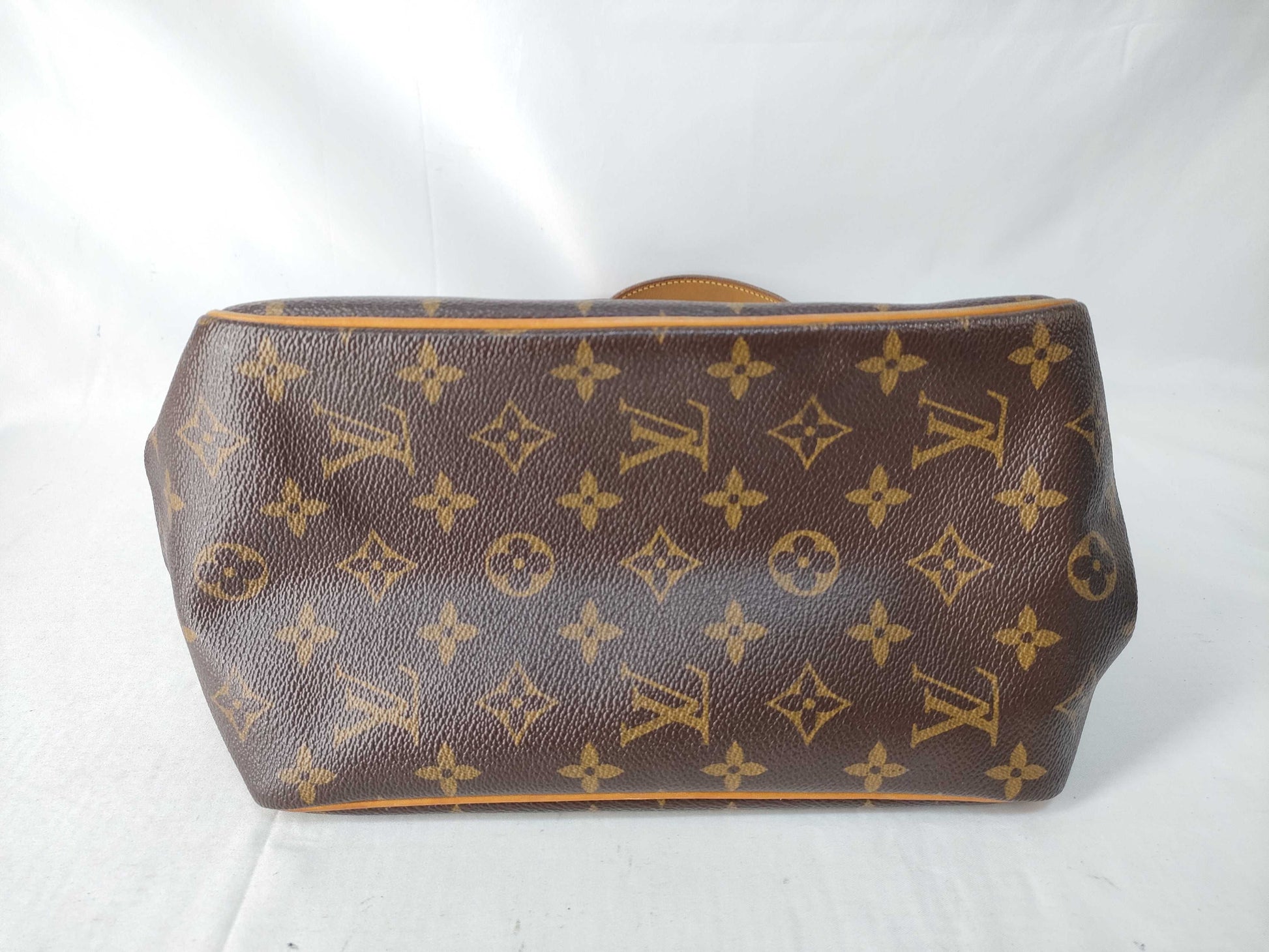 LOUIS VUITTON Monogram Batignolles M51156 Handbag