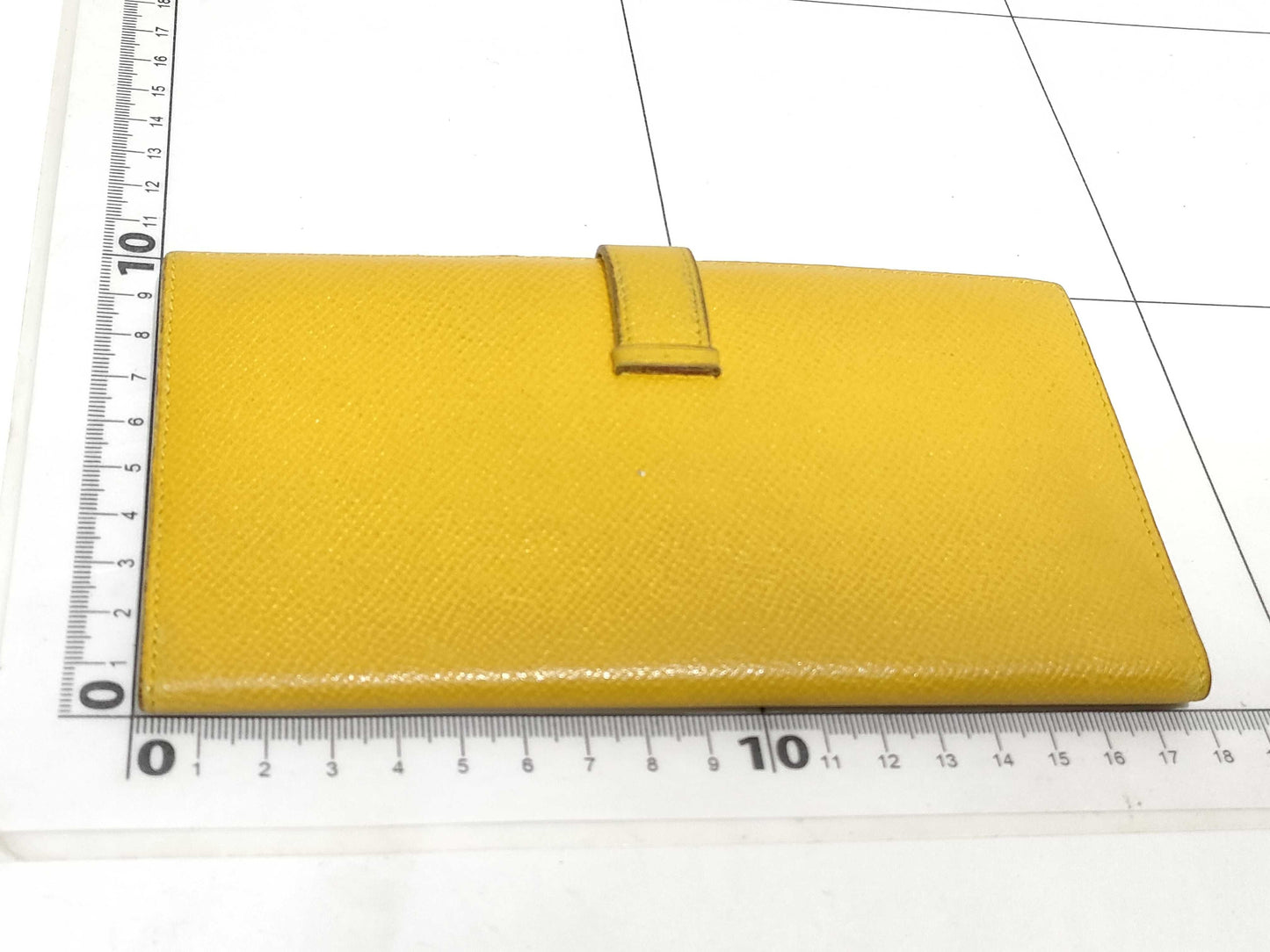 HERMES Bearn Soufflet Wallet Yellow Gold Hardware Wallet