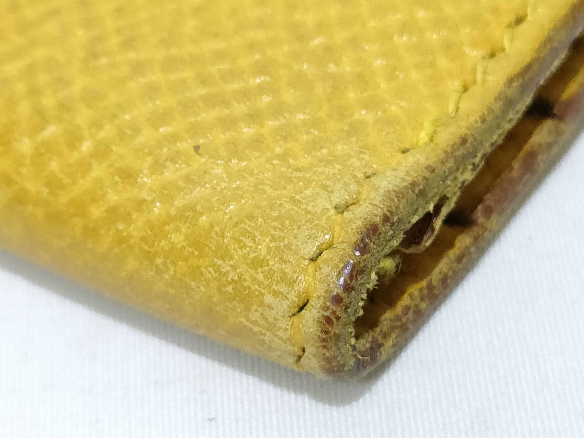 HERMES Bearn Soufflet Wallet Yellow Gold Hardware Wallet