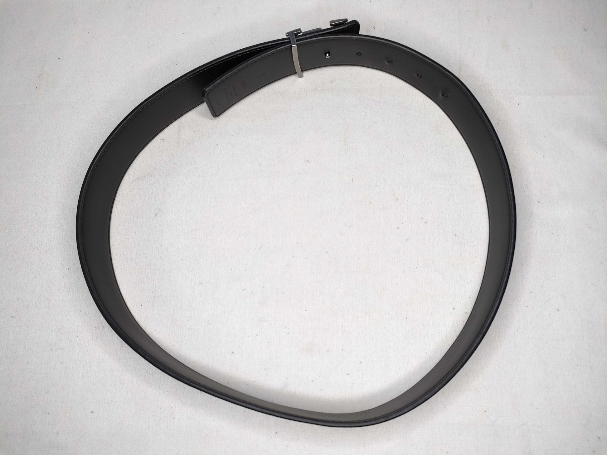 LOUIS VUITTON M9043 Santur LV Initials AC0245 Belt