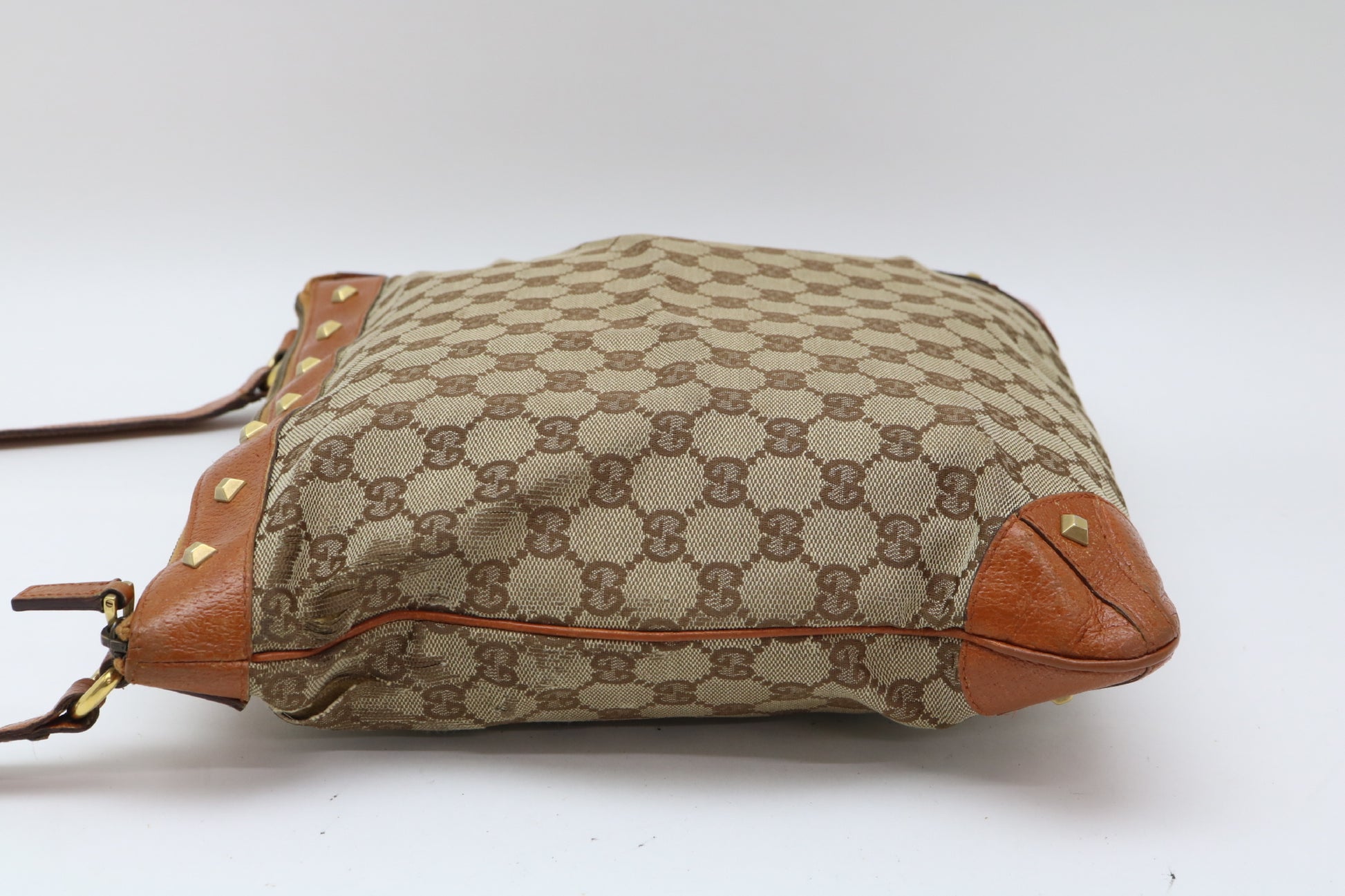 GUCCI GG Canvas Studs Shoulder Bag