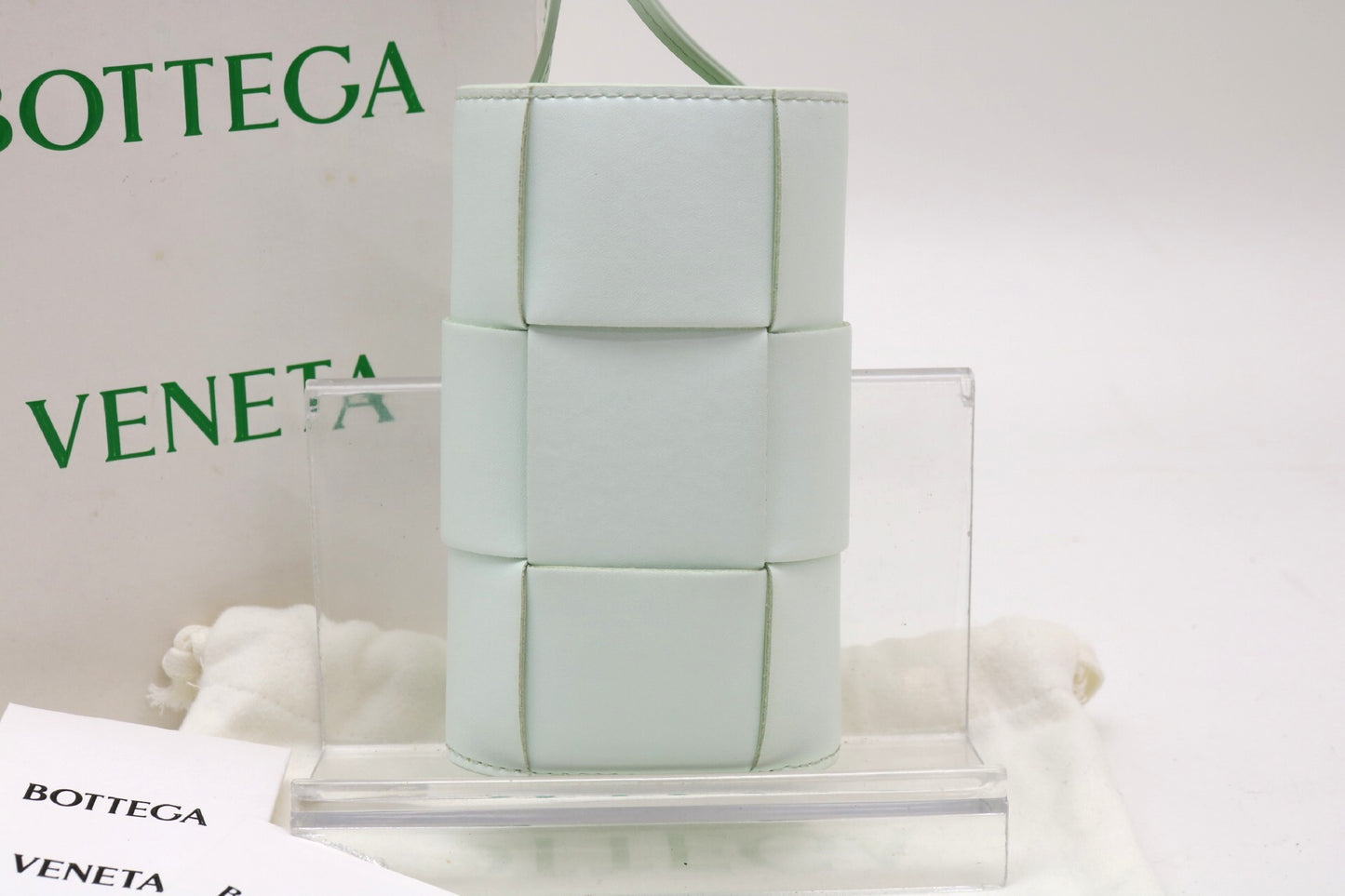 BOTTEGA VENETA Maxi Intrecciato Mini Cassette Body Bucket Shoulder Bag