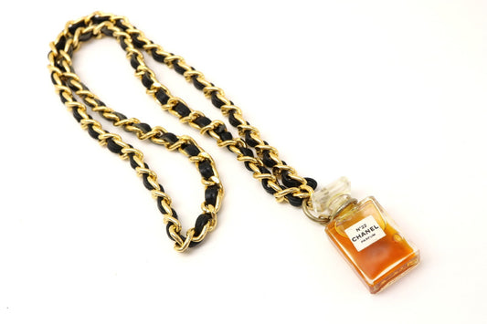 CHANEL No. 22 perfume chain necklace