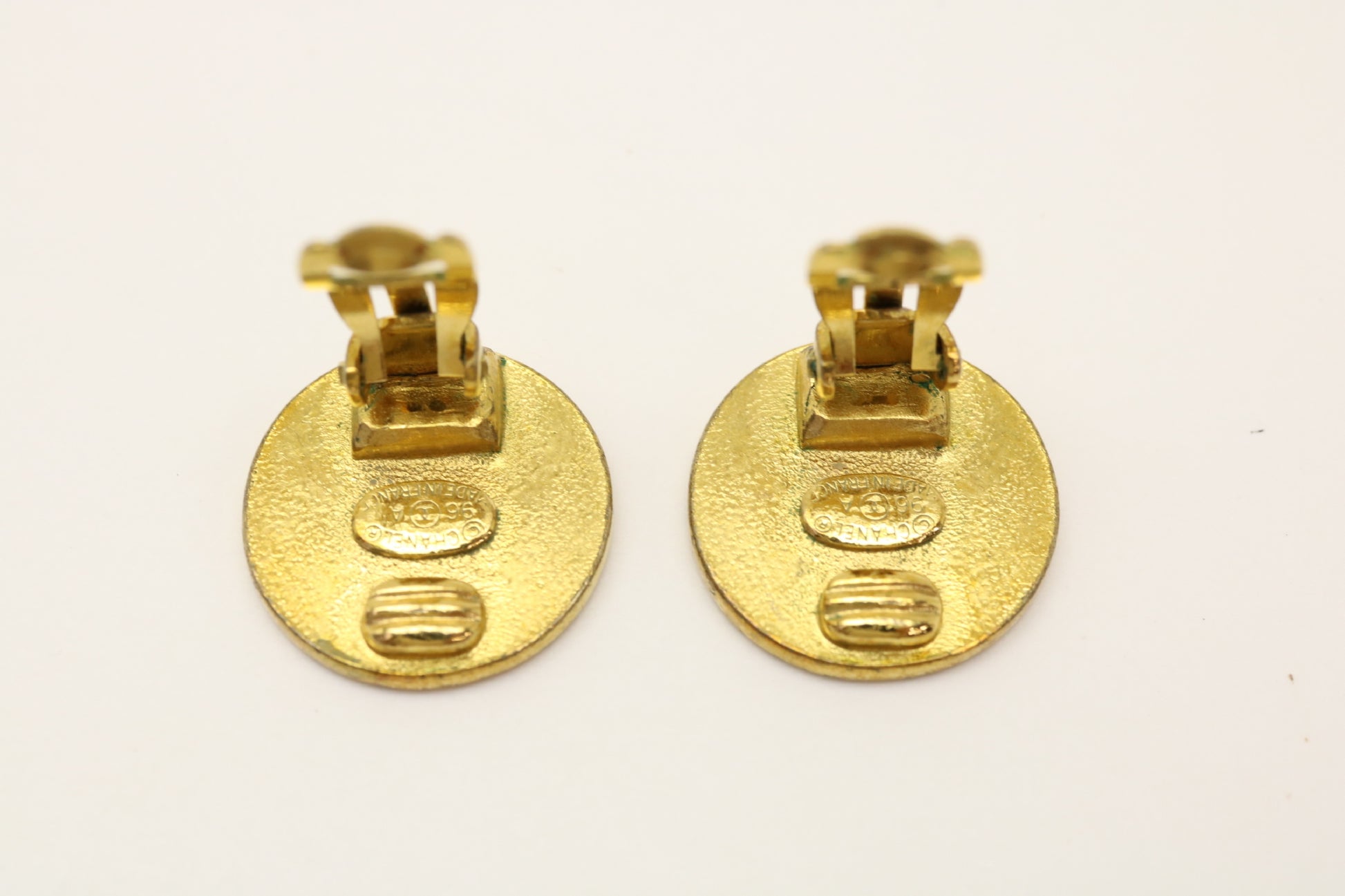 CHANEL Clover Gold 96A Earrings