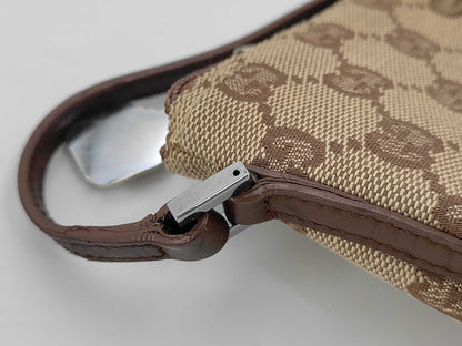 GUCCI GG pattern accessory pouch