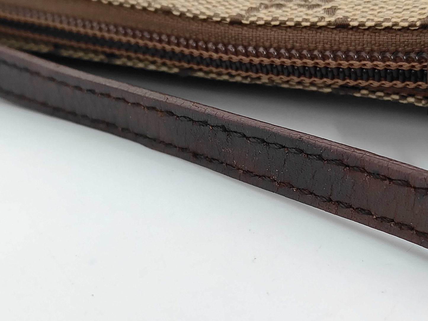 GUCCI GG pattern accessory pouch