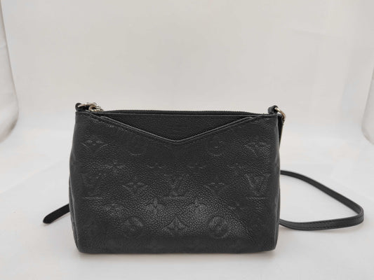 LOUIS VUITTON Empreinte Pochette Black UNIFORMES Shoulder Bag