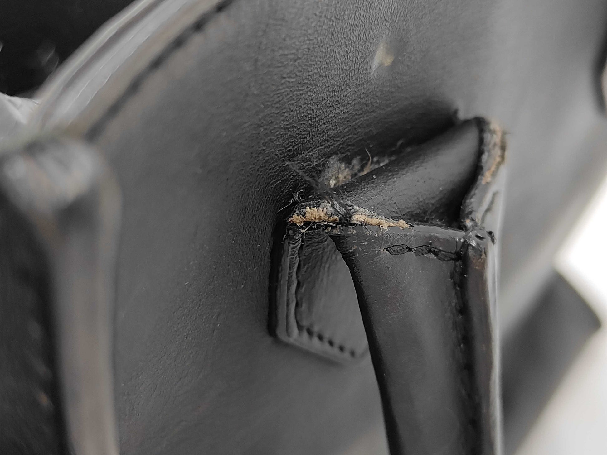 BALENCIAGA 319499 Padlock All Afternoon Handbag