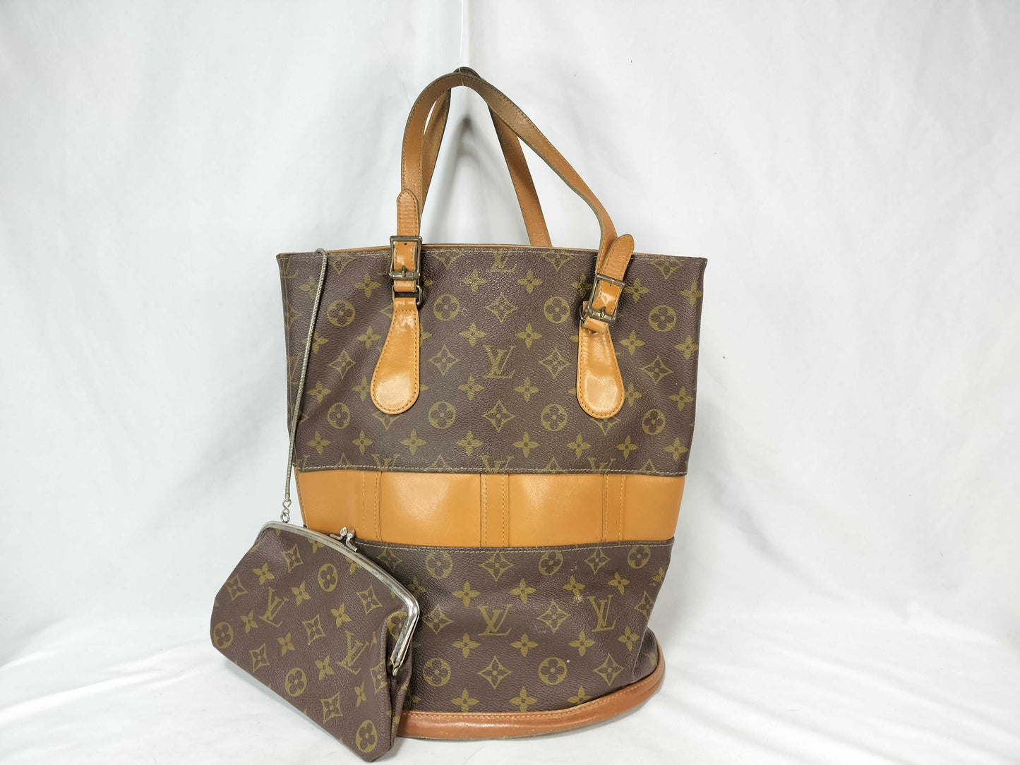 LOUIS VUITTON Monogram Bucket USA Limited Edition Tote Bag