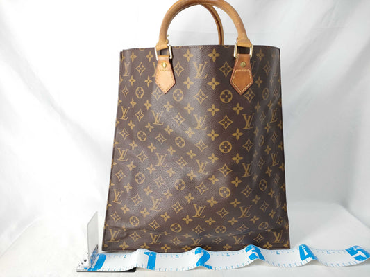 LOUIS VUITTON Monogram Sac Plat Handbag