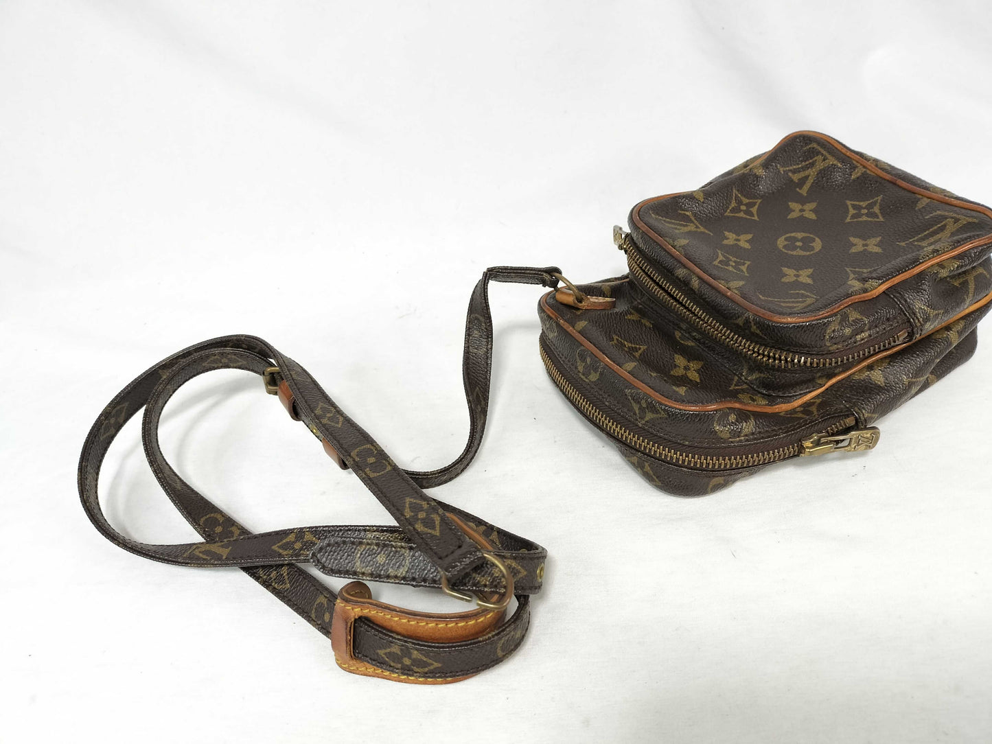 LOUIS VUITTON Monogram Mini Amazon Shoulder Bag