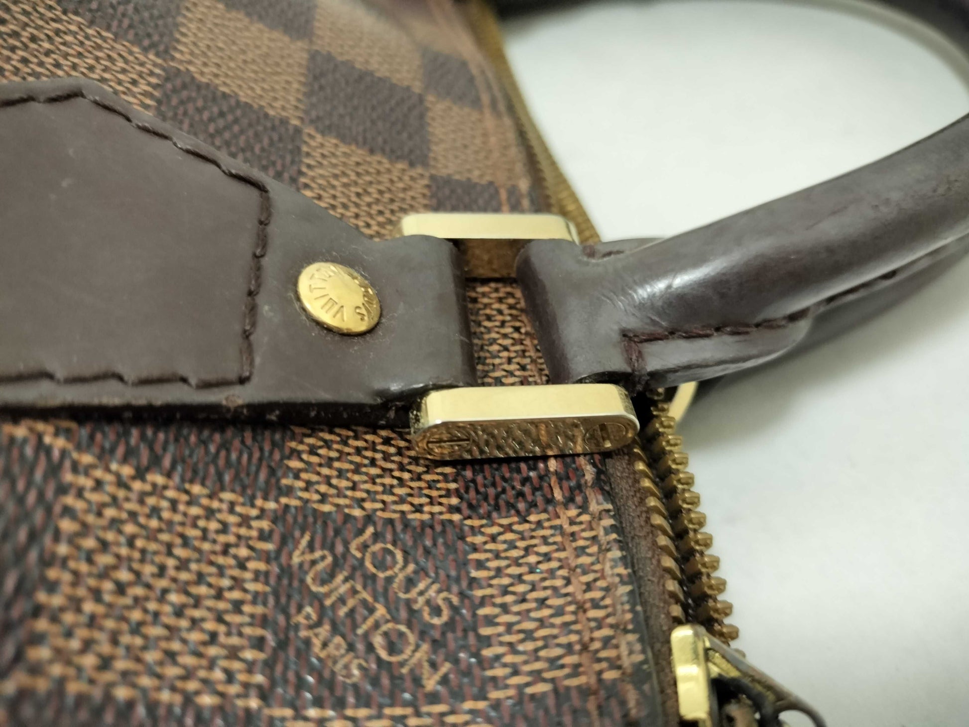 LOUIS VUITTON Damier Alma Handbag