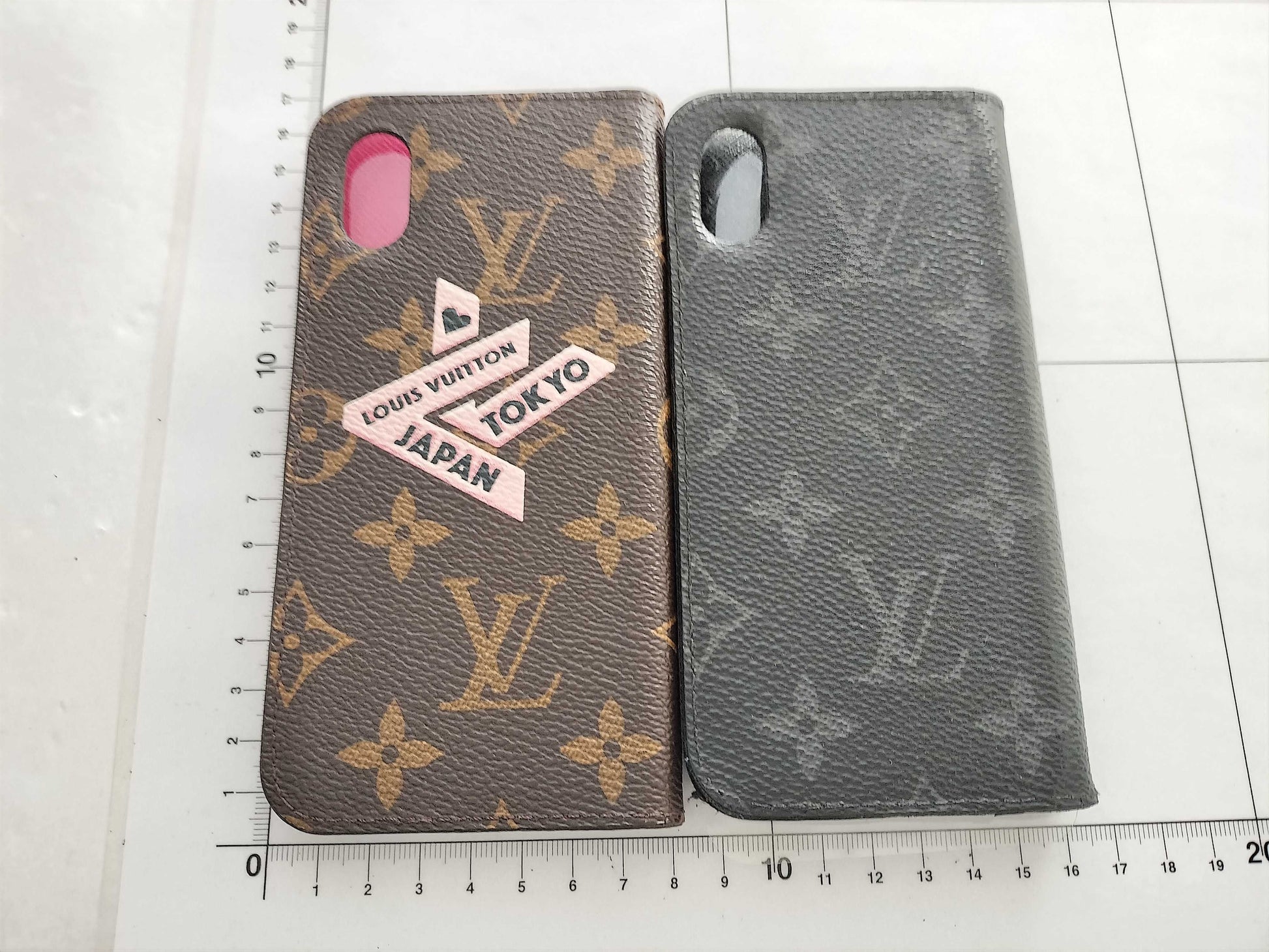 LOUIS VUITTON iPhone Case 4-Piece Set Other Accessories