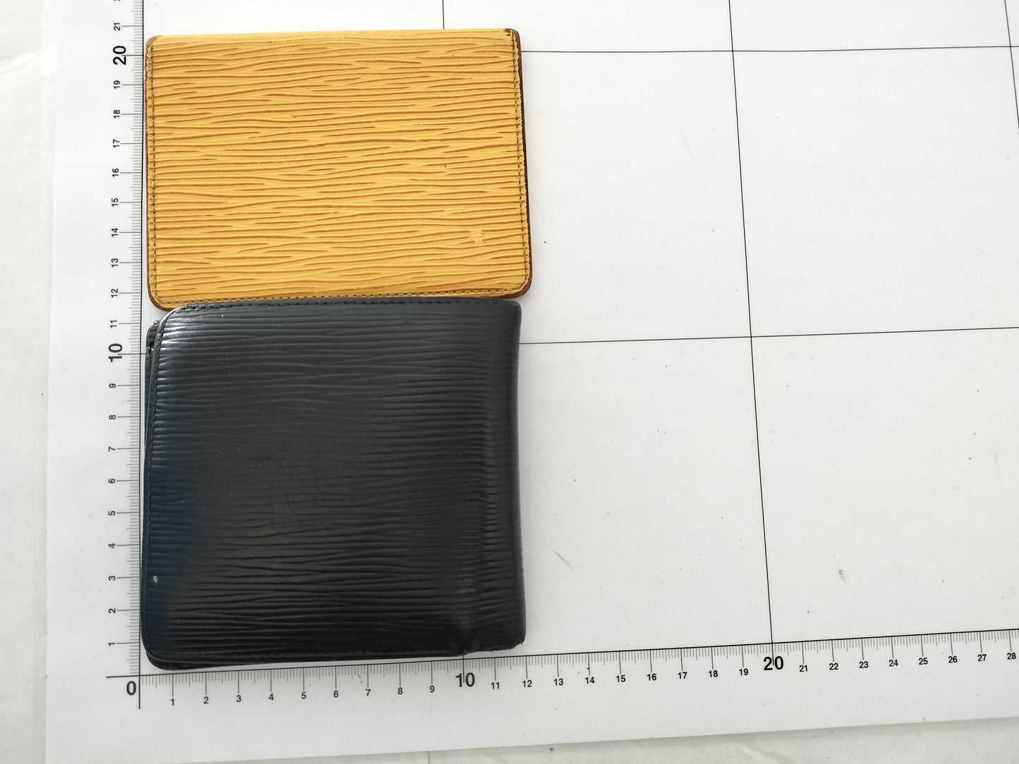 LOUIS VUITTON Epi Wallet/Pass Case/4-Piece Set