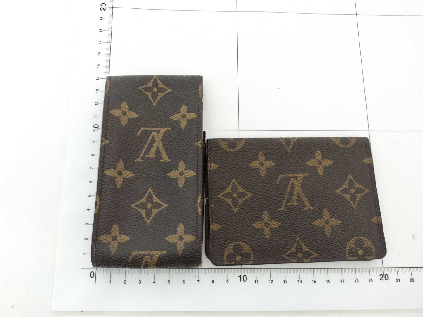LOUIS VUITTON Monogram Louis Vuitton Monogram Wallet, Pass Case, and 4 Other Items Set