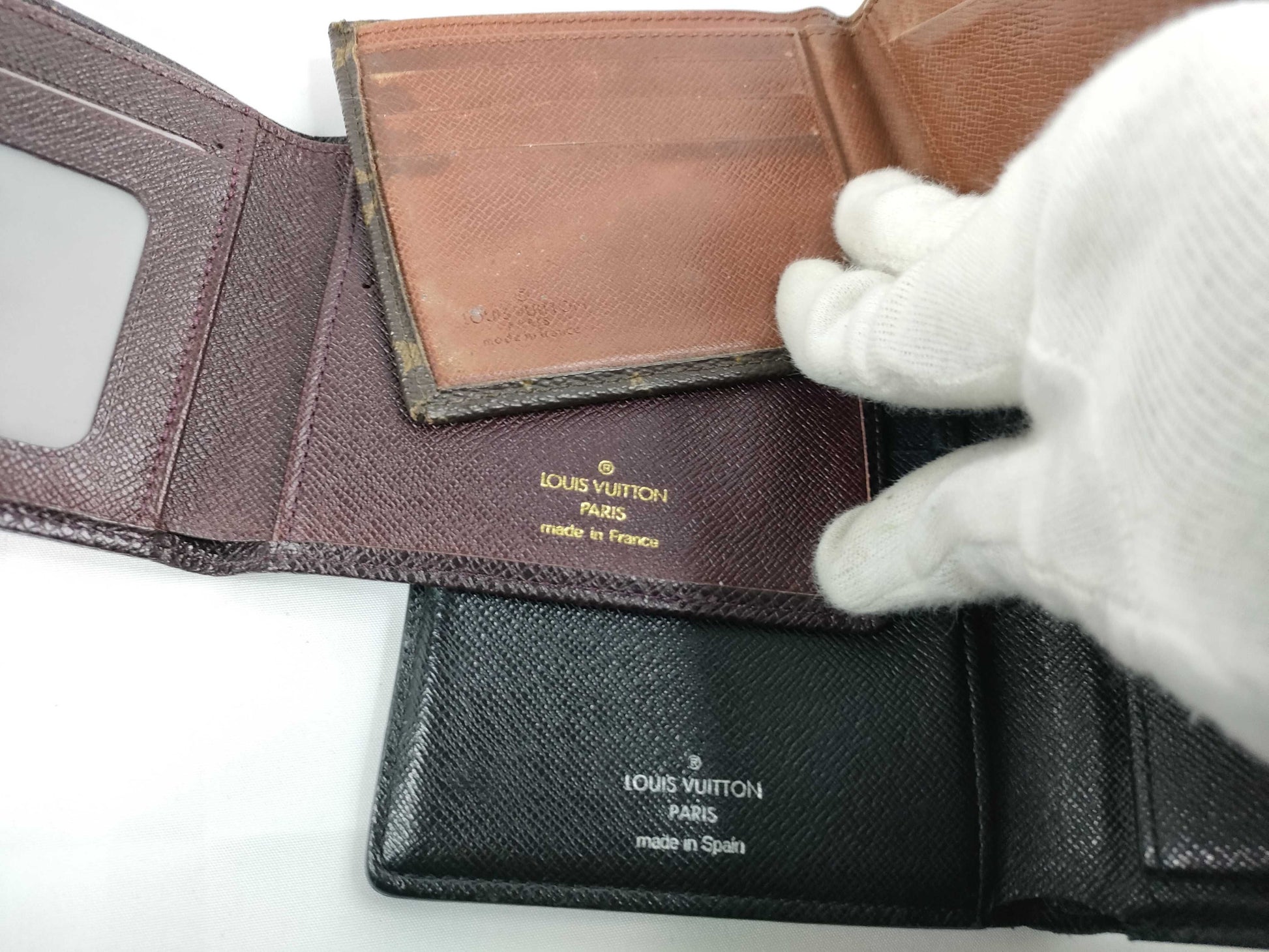 LOUIS VUITTON Monogram Louis Vuitton Taiga Monogram Damier Graphite Wallet and 3 Other Items Set