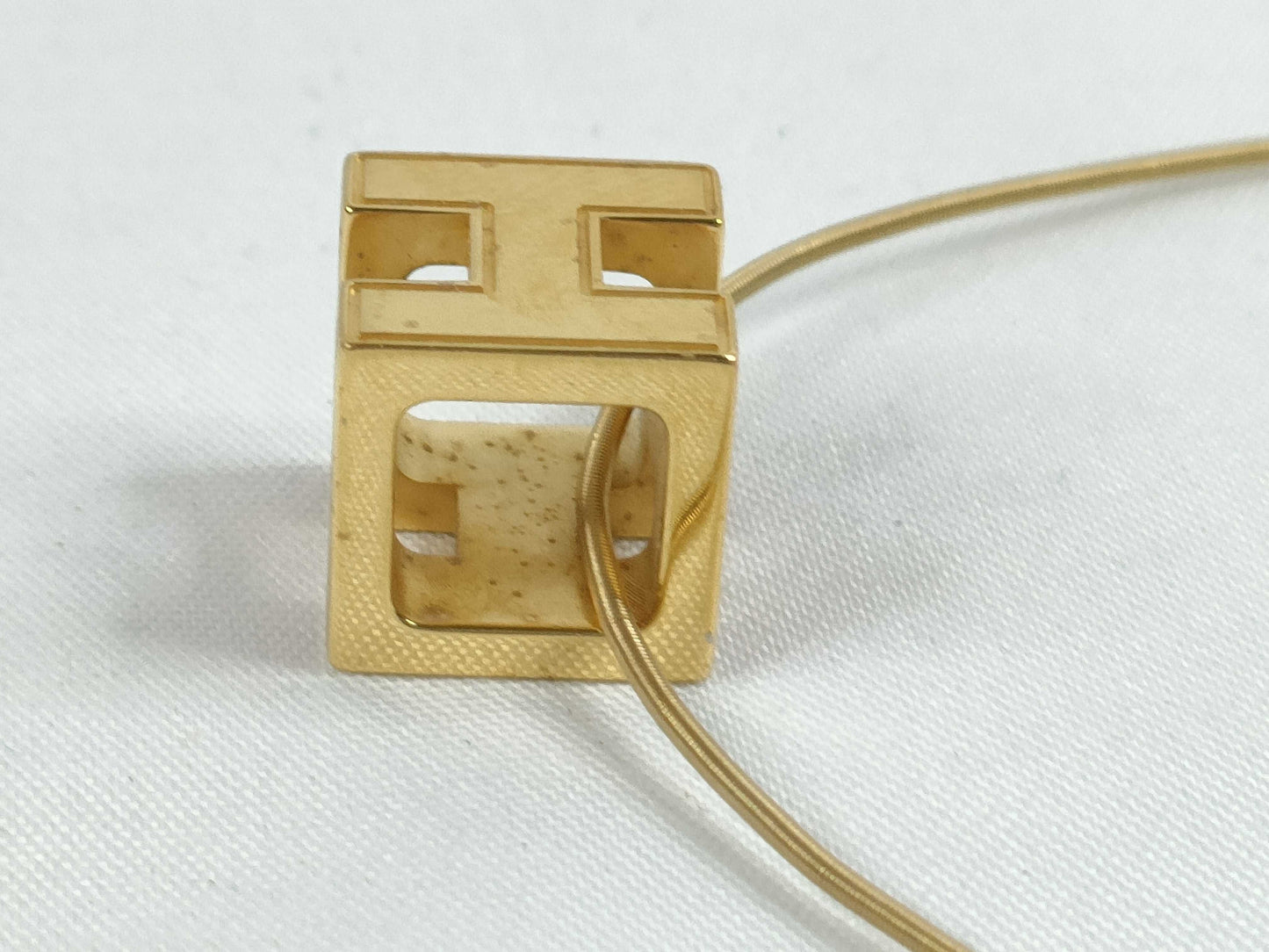 HERMES H Cube Necklace with Box