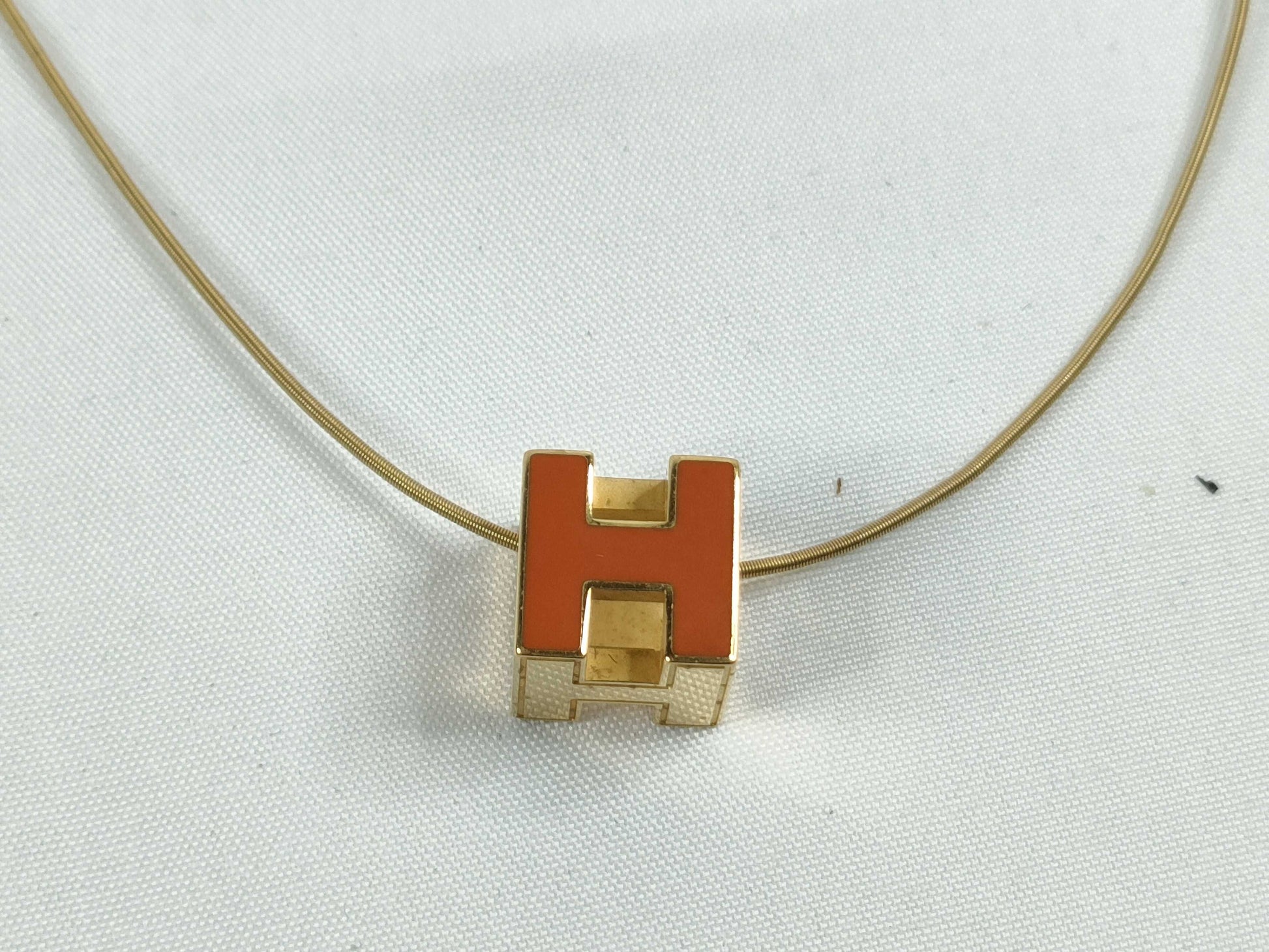 HERMES H Cube Necklace with Box