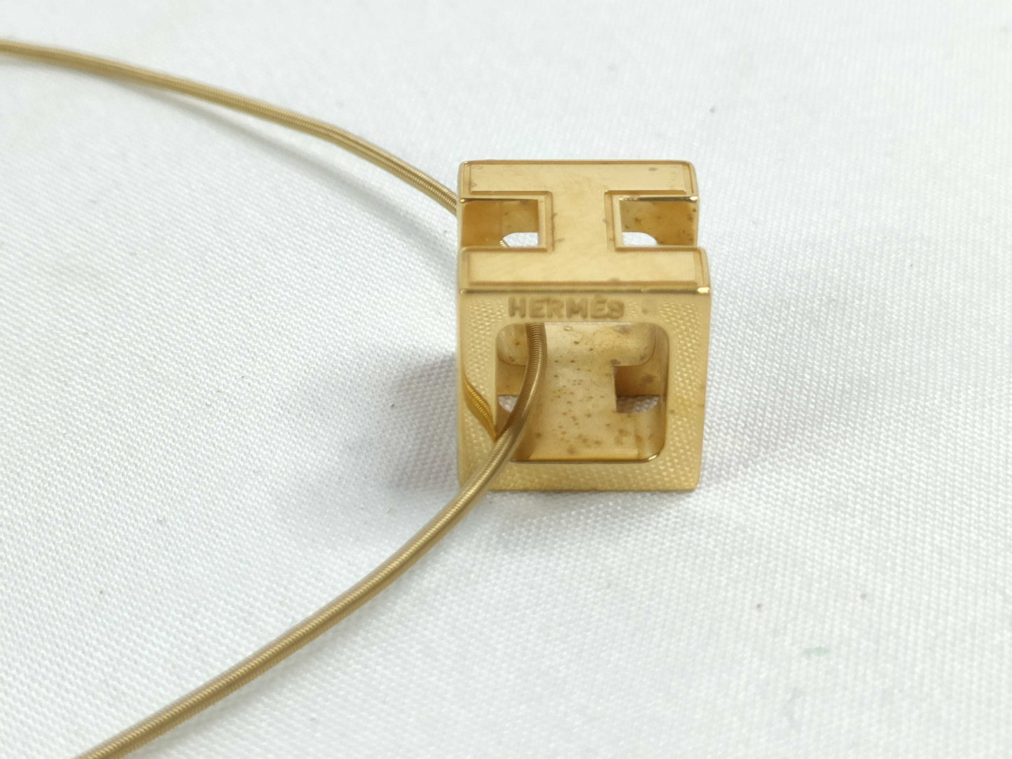 HERMES H Cube Necklace with Box