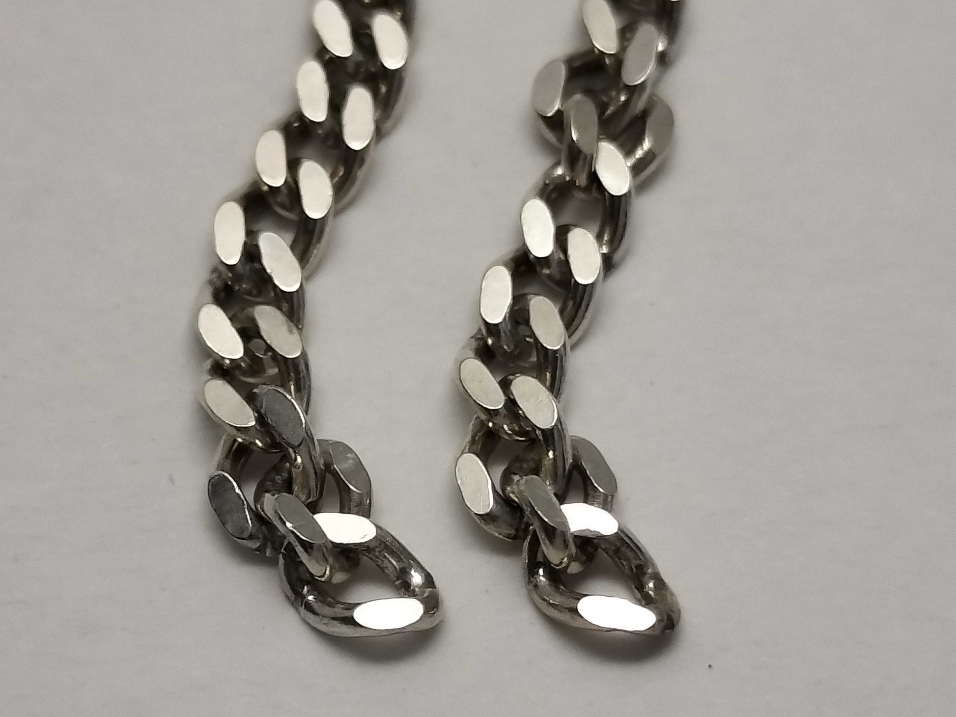 GUCCI 5-piece set including top, earrings, and pendant top