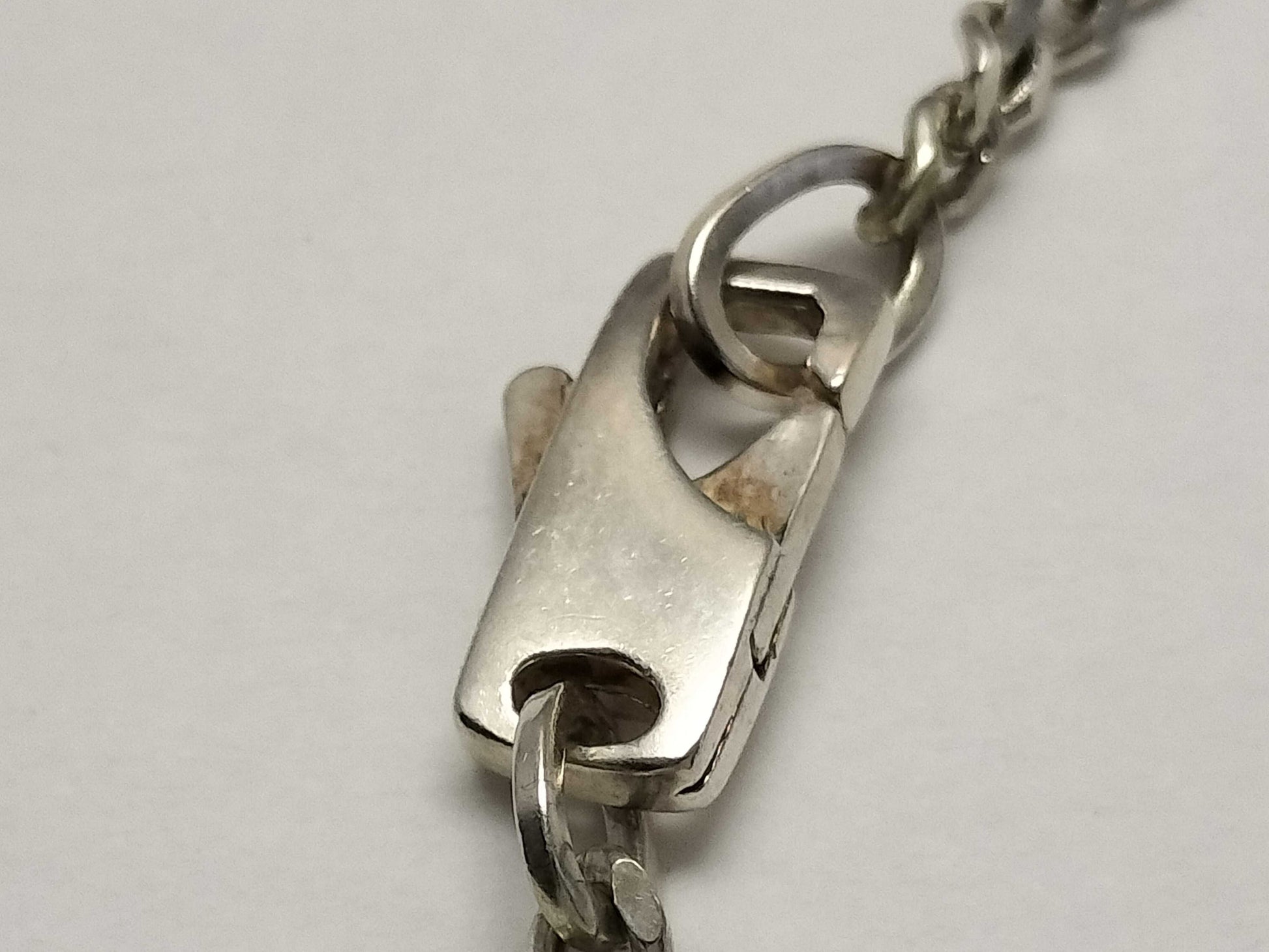 GUCCI 5-piece set including top, earrings, and pendant top