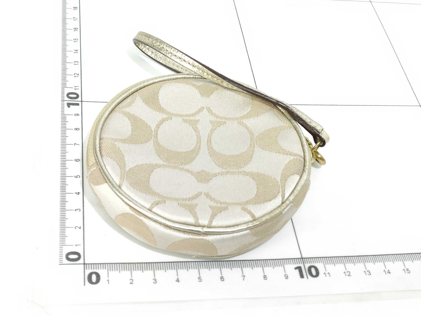  COACH Coach coin case necklace, sunglasses, and other 5-piece set Other accessories