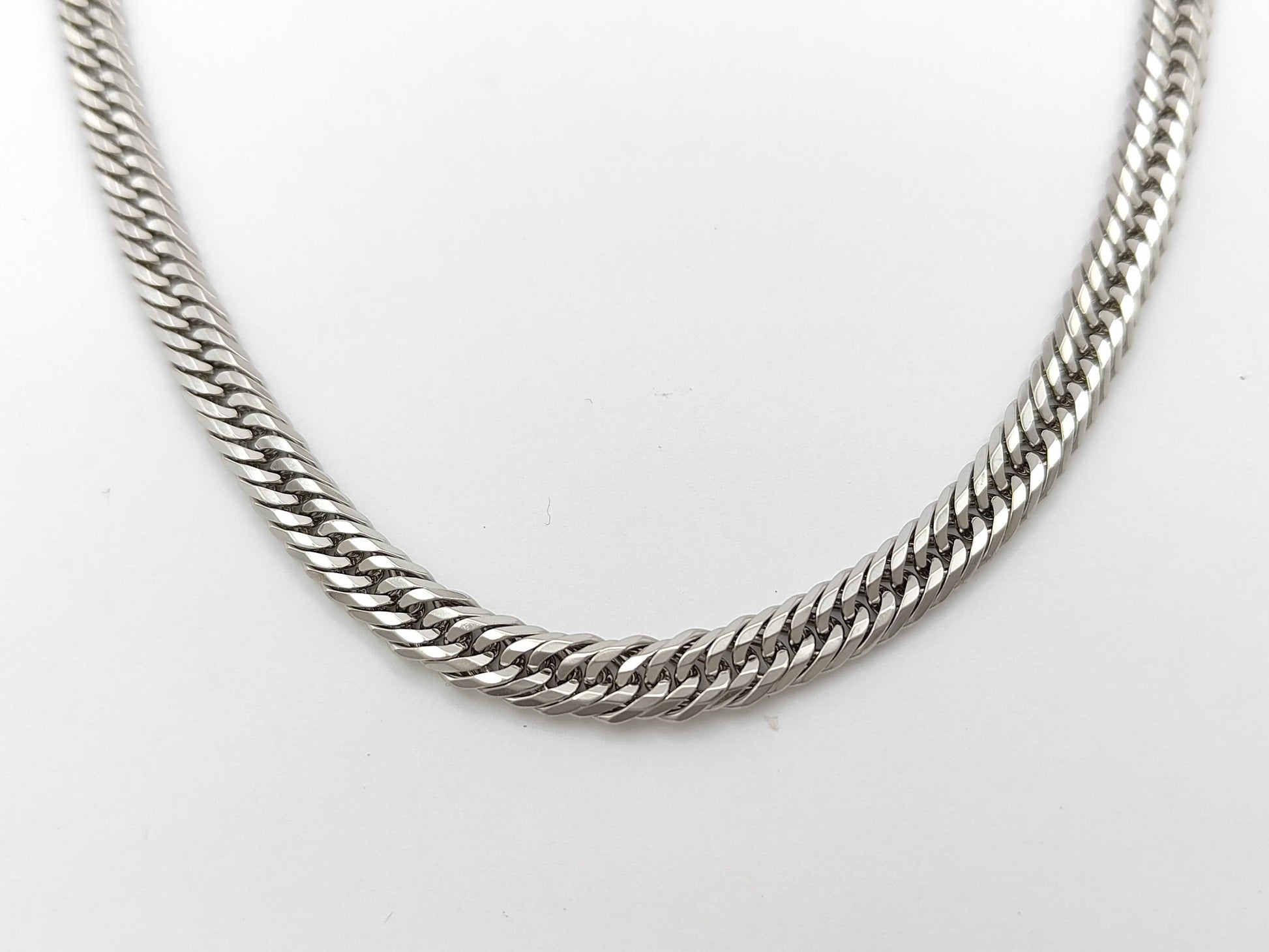 Kihei Pt850 54.8g Necklace 