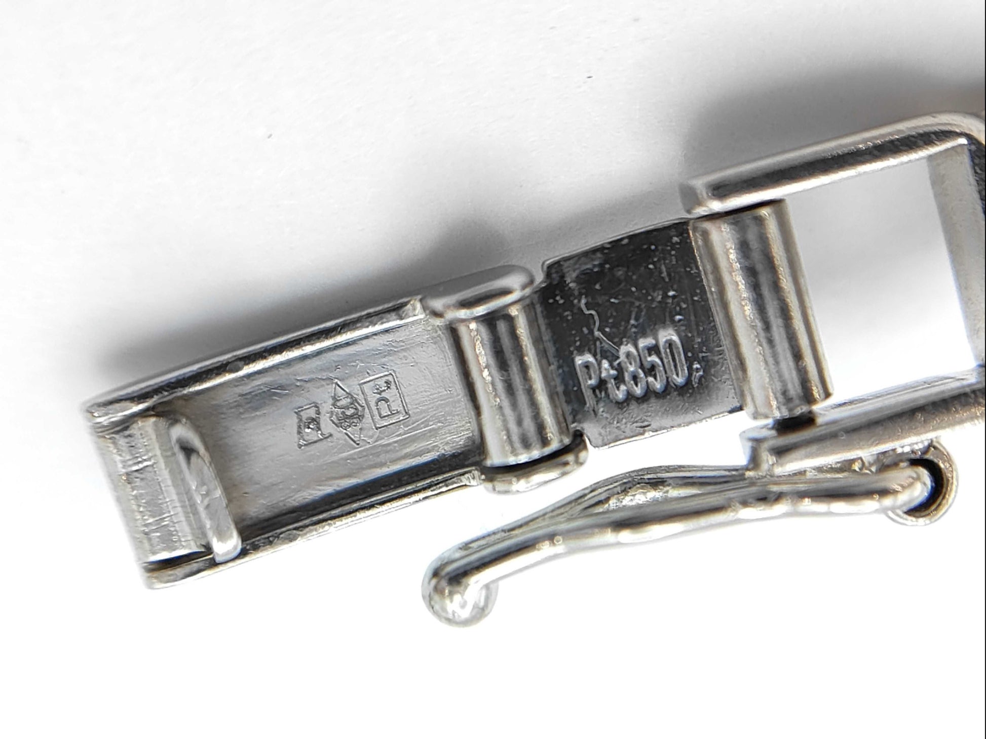 Kihei Pt850 54.8g Necklace 