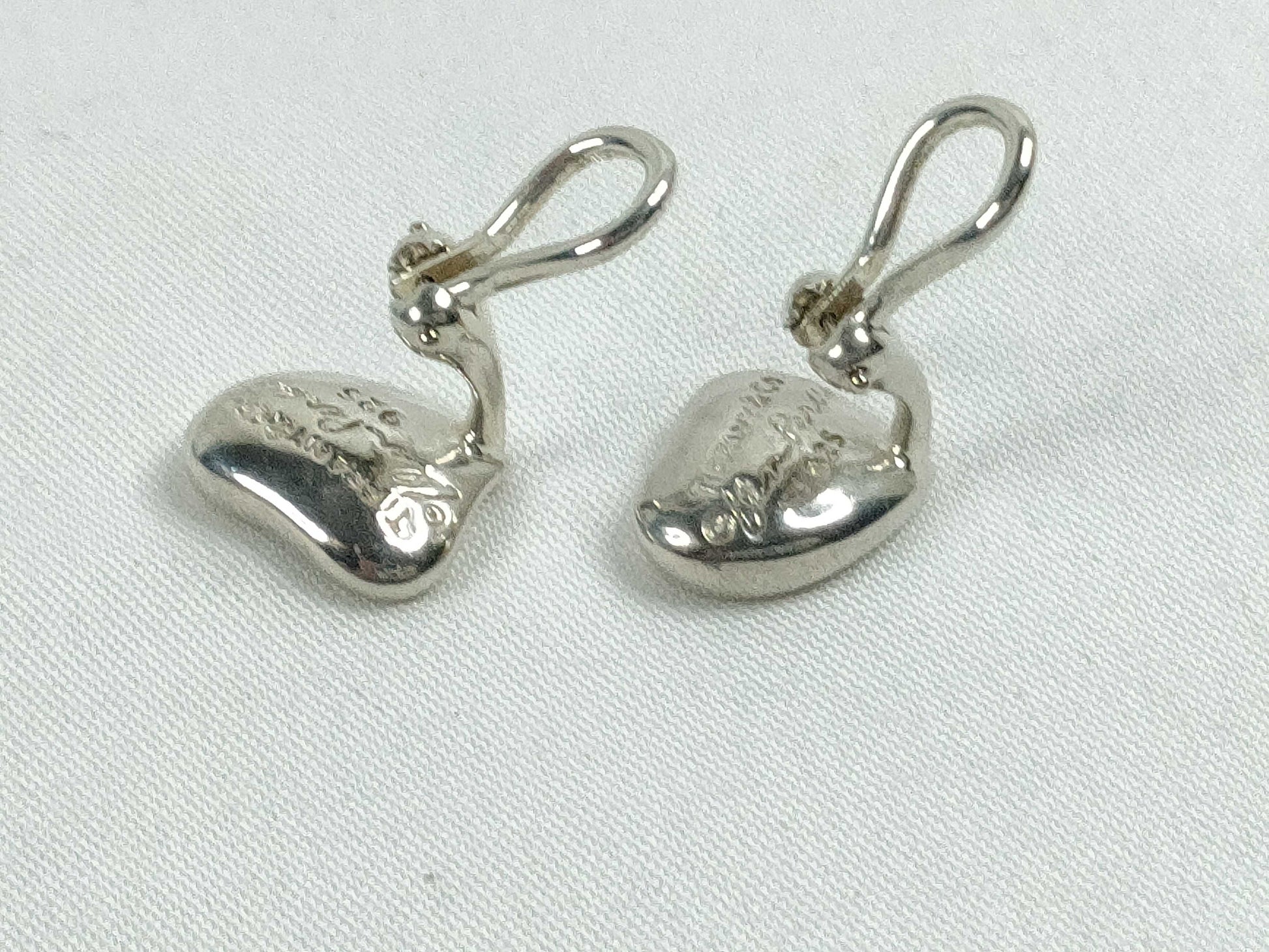 Tiffany & Co. Full Heart Earrings, SV925, 6.5g, with box and bag.