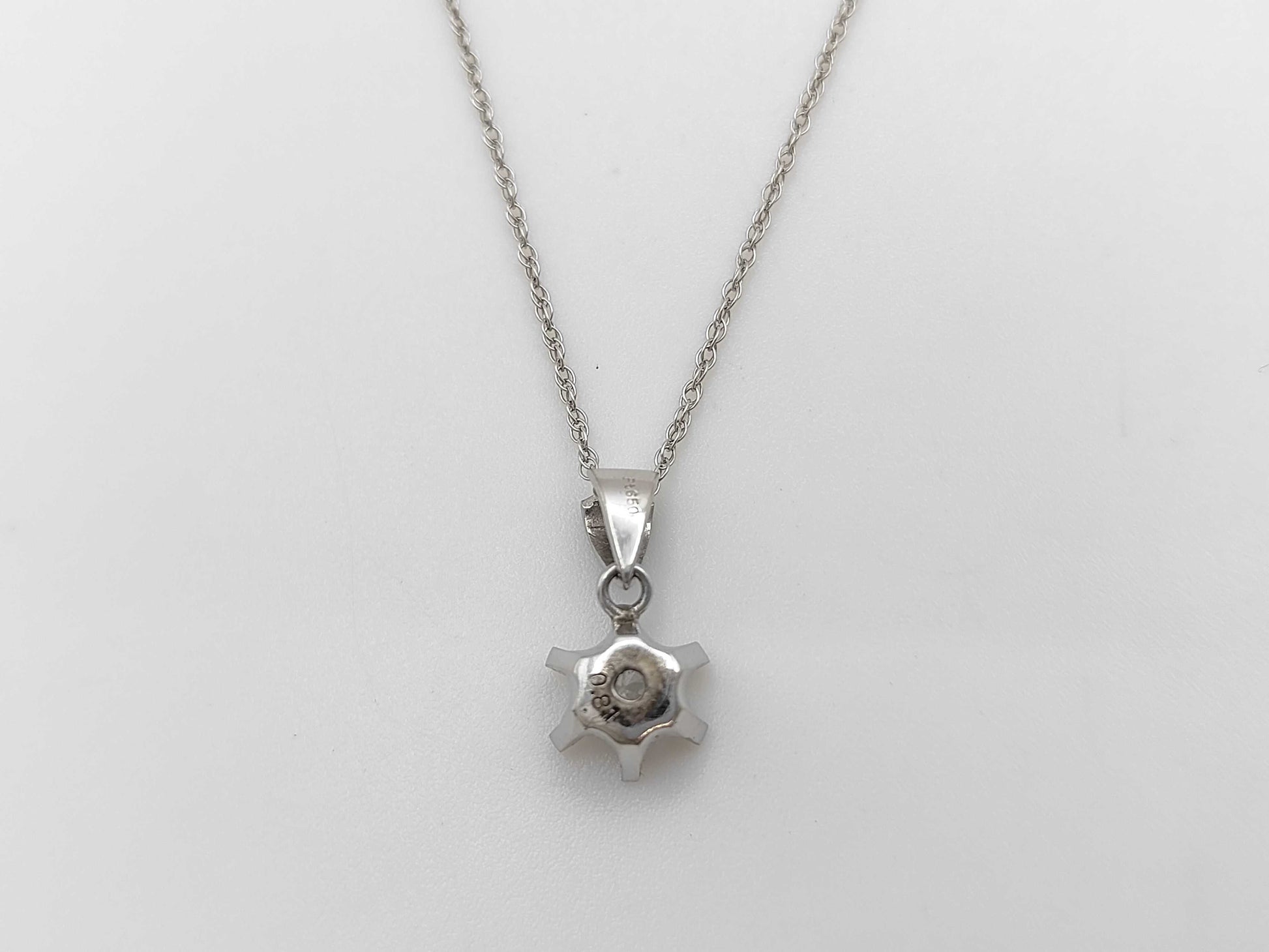 Transparent Stone Pt650/K13 3.0g Necklace 