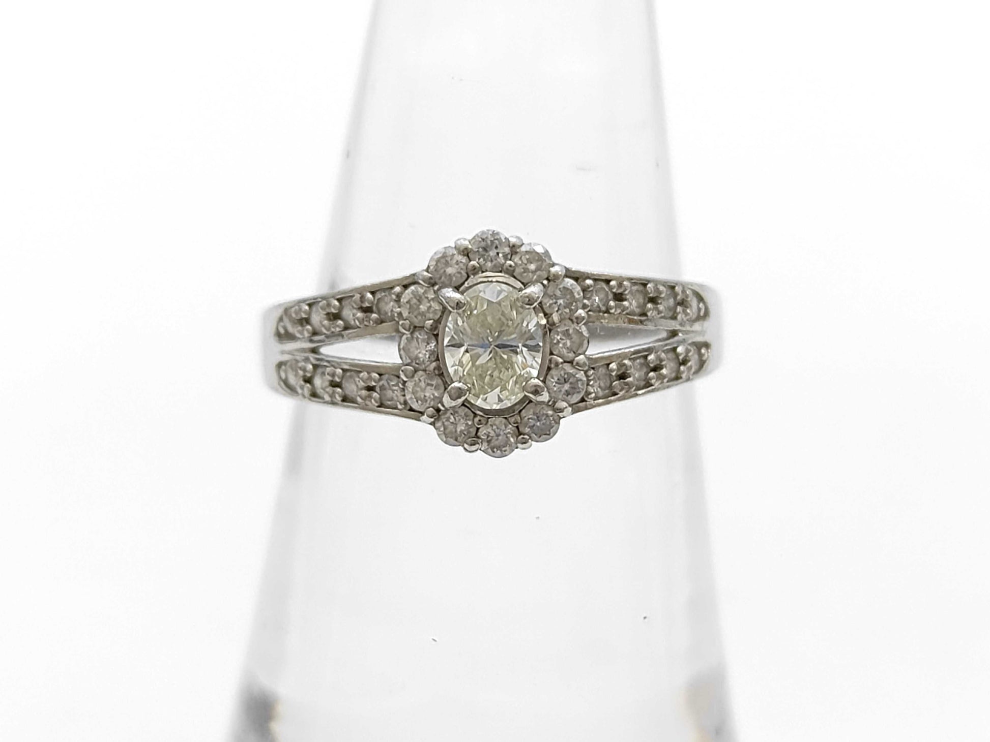 Mitsukoshi D0.31/0.34ct Pt900 3.7g Ring 