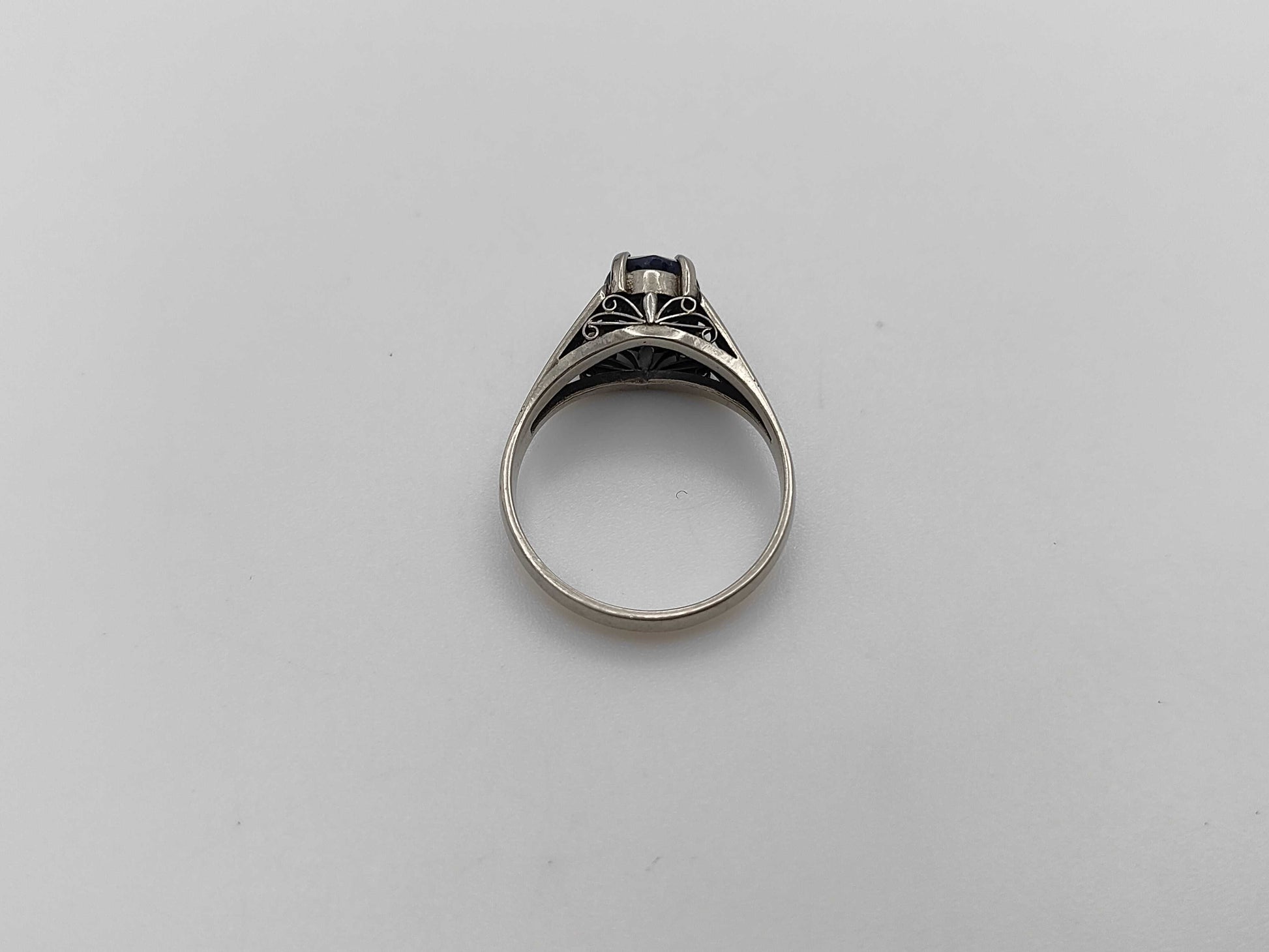 Sapphire K14WG 3.3g Ring 