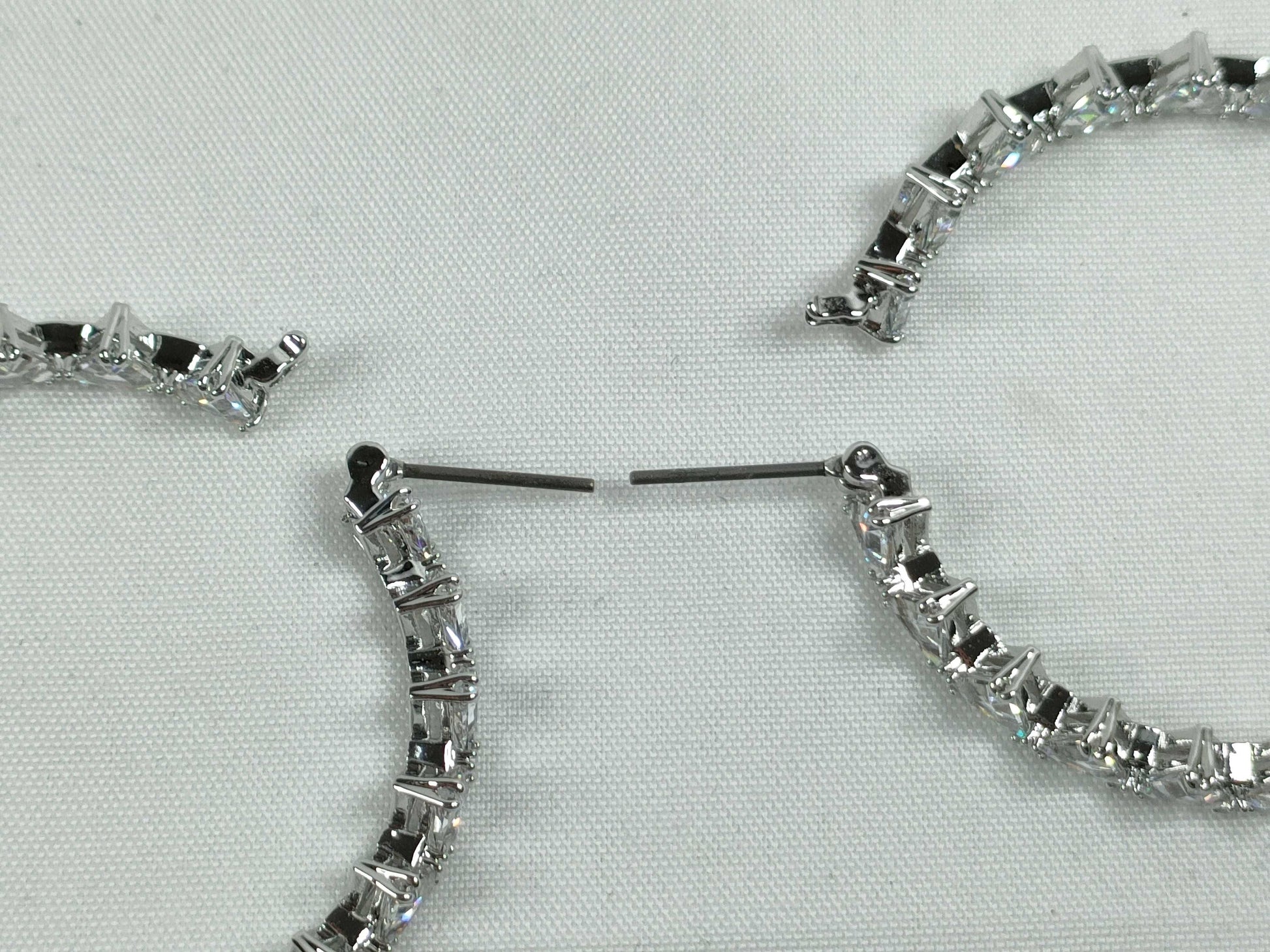 SWAROVSKI Rhinestone Circle Earrings, Metal, 8.8g