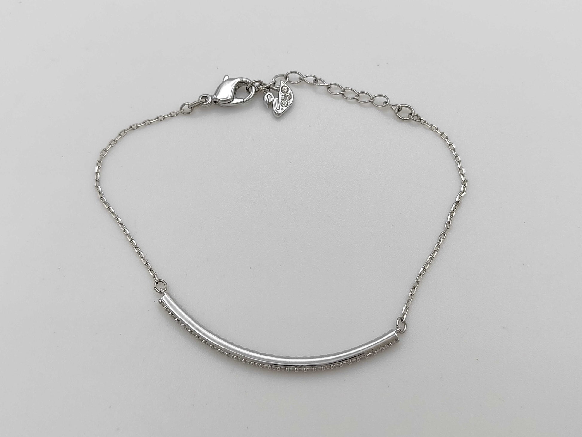 SWAROVSKI Rhinestone Bracelet, Metal, 2.7g, 20cm, Box Included.