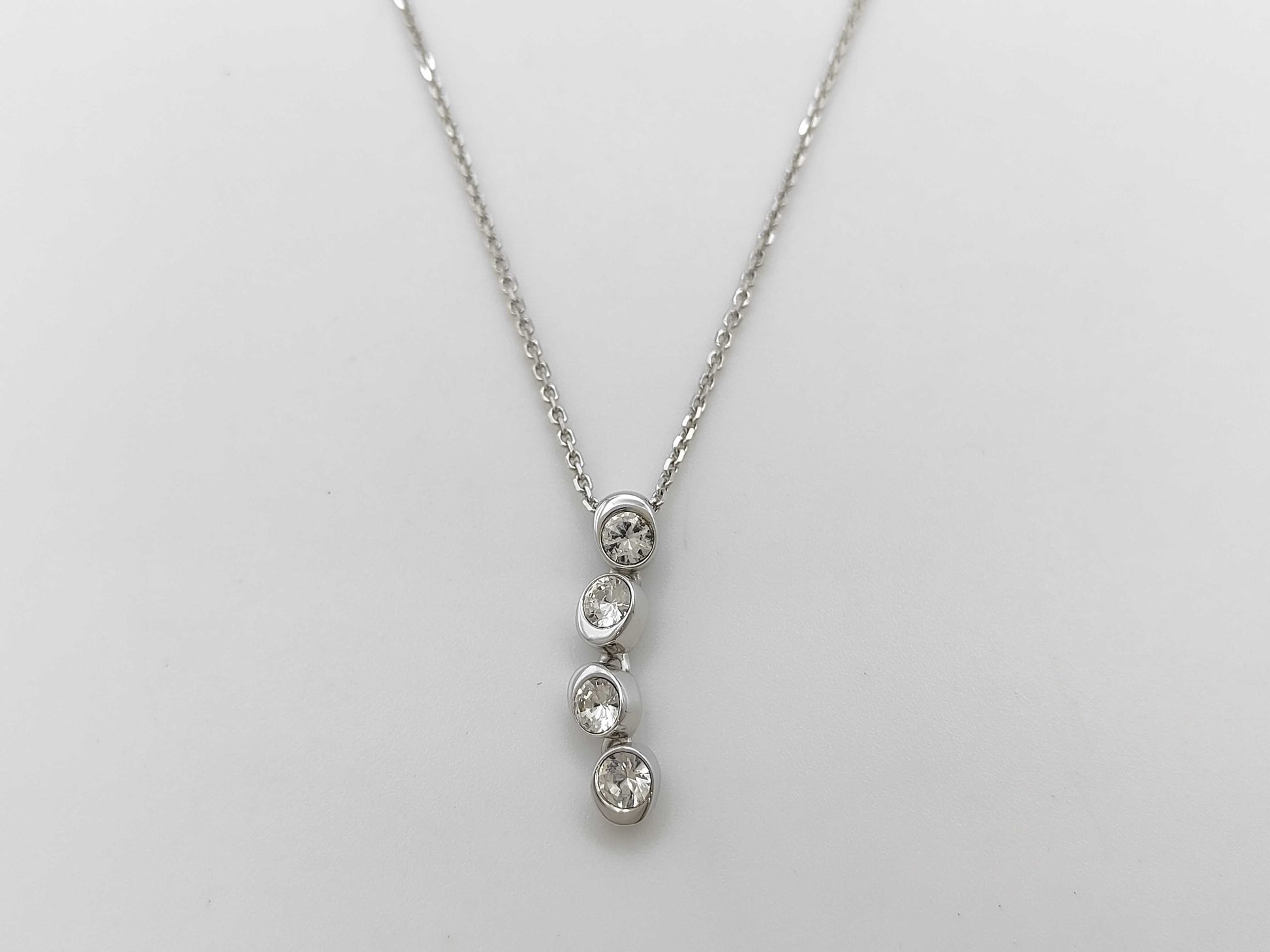 SWAROVSKI Drop Rhinestone Necklace, Metal, 5.3g, 44cm