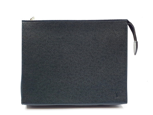 LOUIS VUITTON Taiga Poche Toilette 26 Pouch