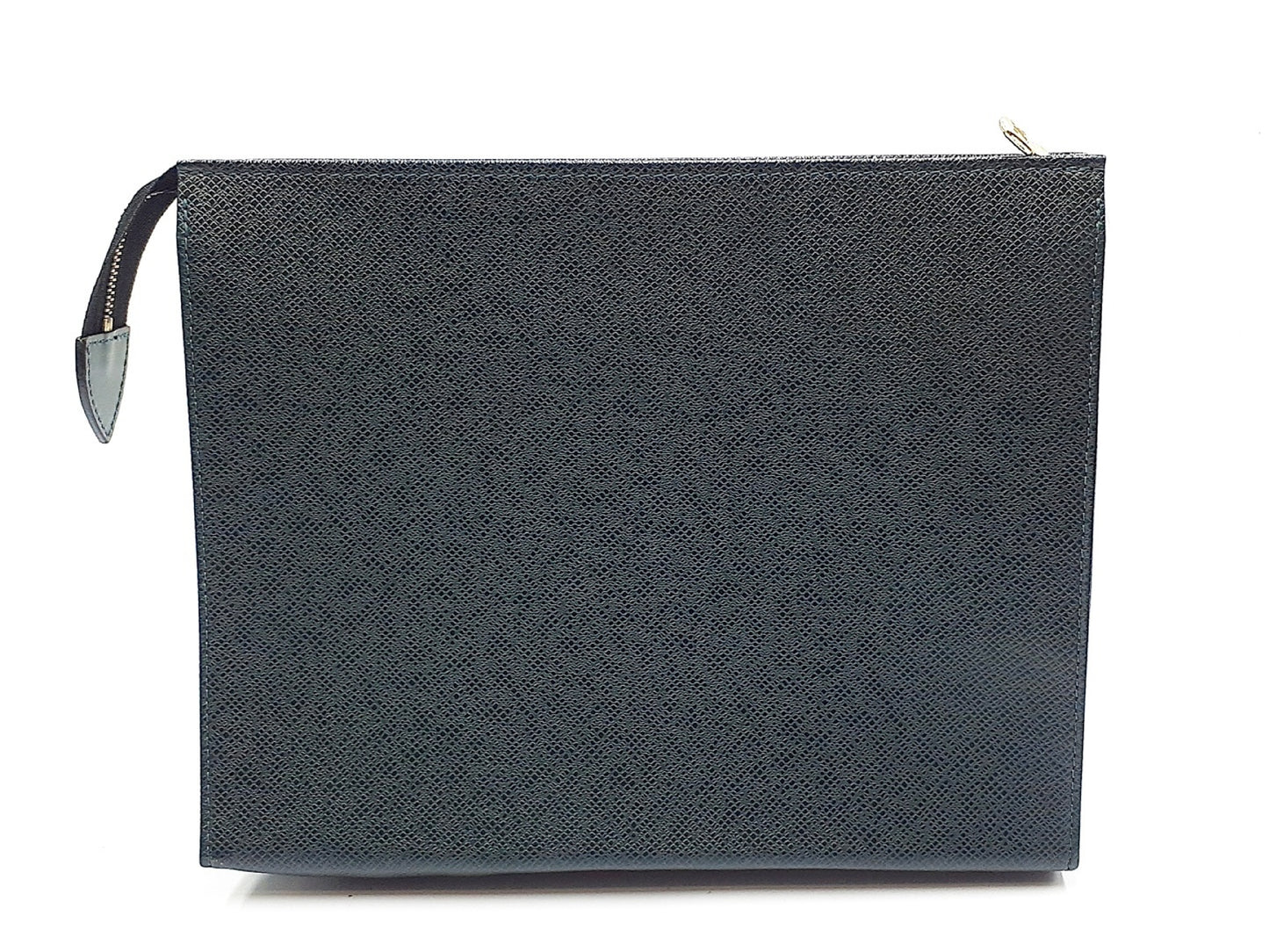 LOUIS VUITTON Taiga Poche Toilette 26 Pouch