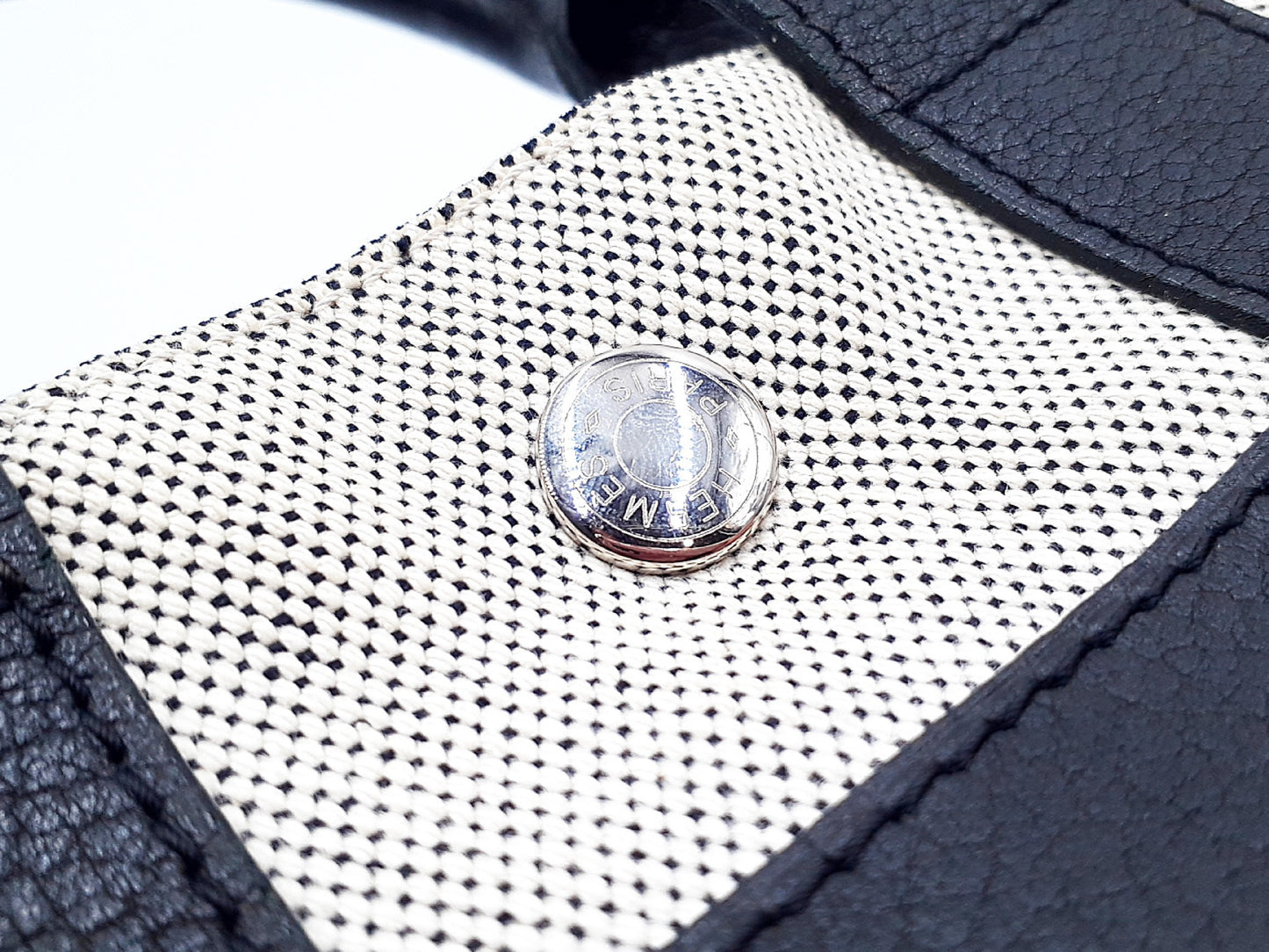 HERMES Sac Arne PM Handbag