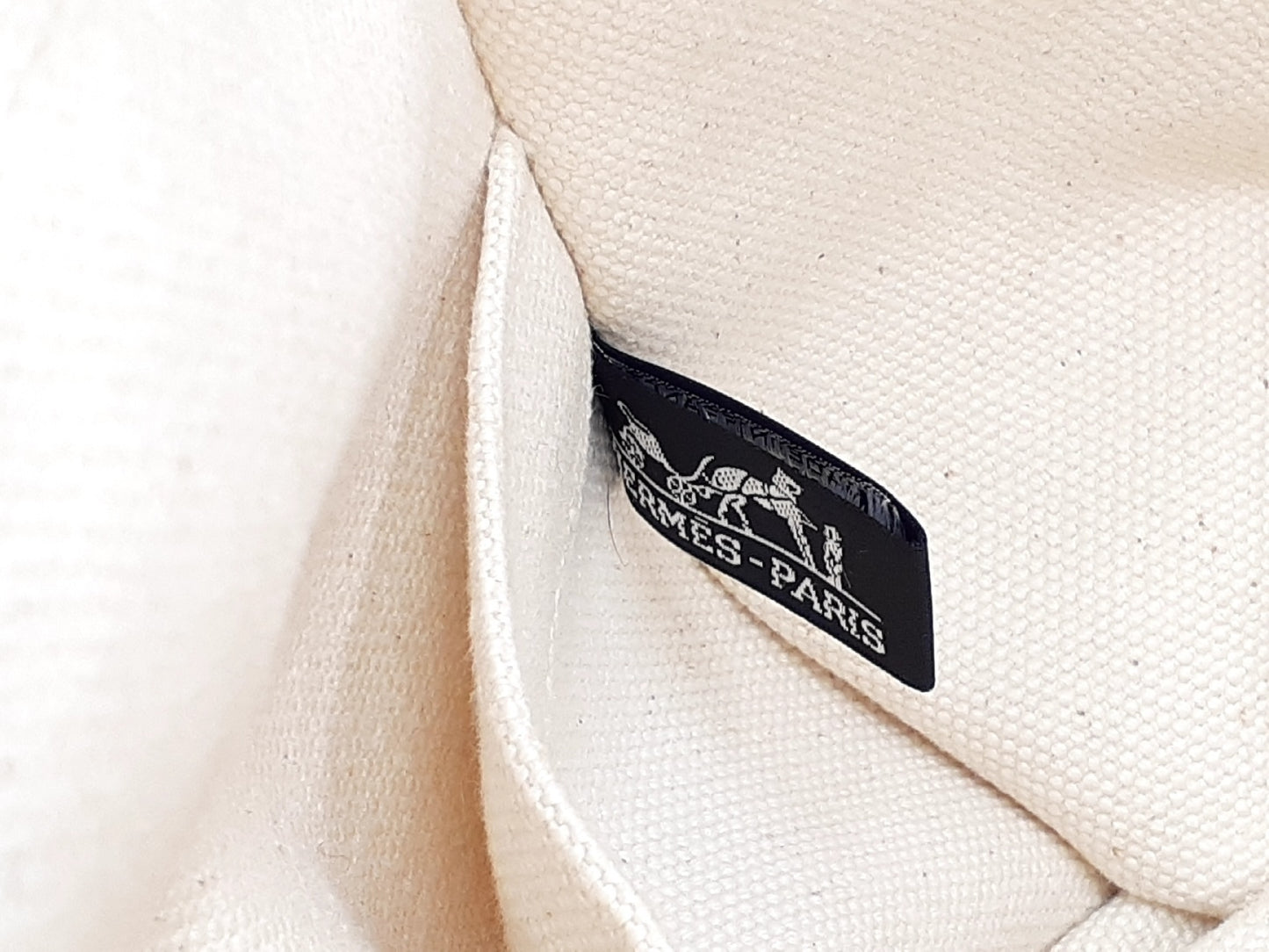 HERMES 4-piece set of Fouleaux PM Bora Bora handbags