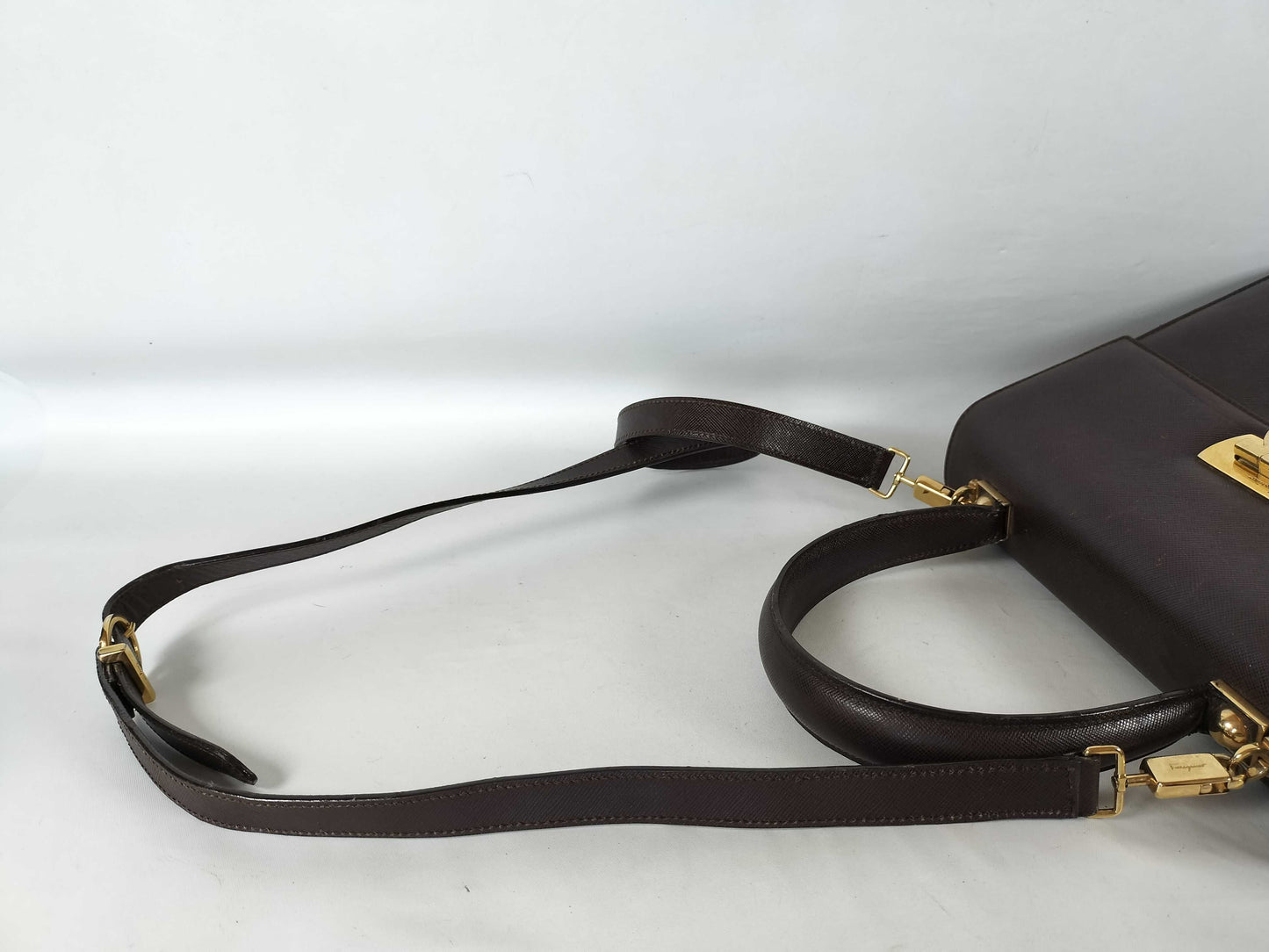 Salvatore Ferragamo 2-way shoulder bag and handbag in Gancini Saffiano leather