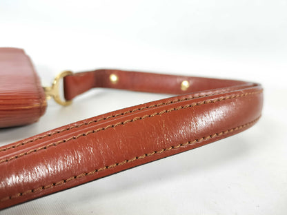 LOUIS VUITTON Epi Free Run Shoulder Bag